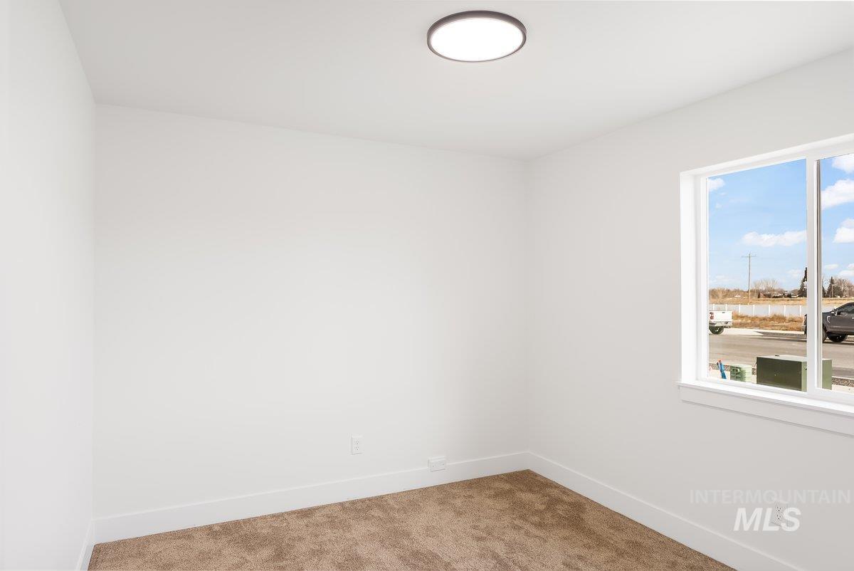 938 Gregory Way, Twin Falls, Idaho 83301, 4 Bedrooms, 2 Bathrooms, Residential For Sale, Price $389,900,MLS 98963544