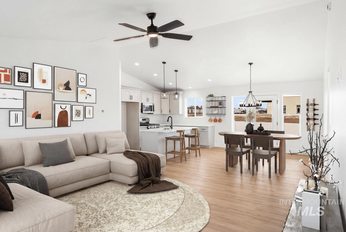 938 Gregory Way, Twin Falls, Idaho 83301, 4 Bedrooms, 2 Bathrooms, Residential For Sale, Price $389,900,MLS 98963544