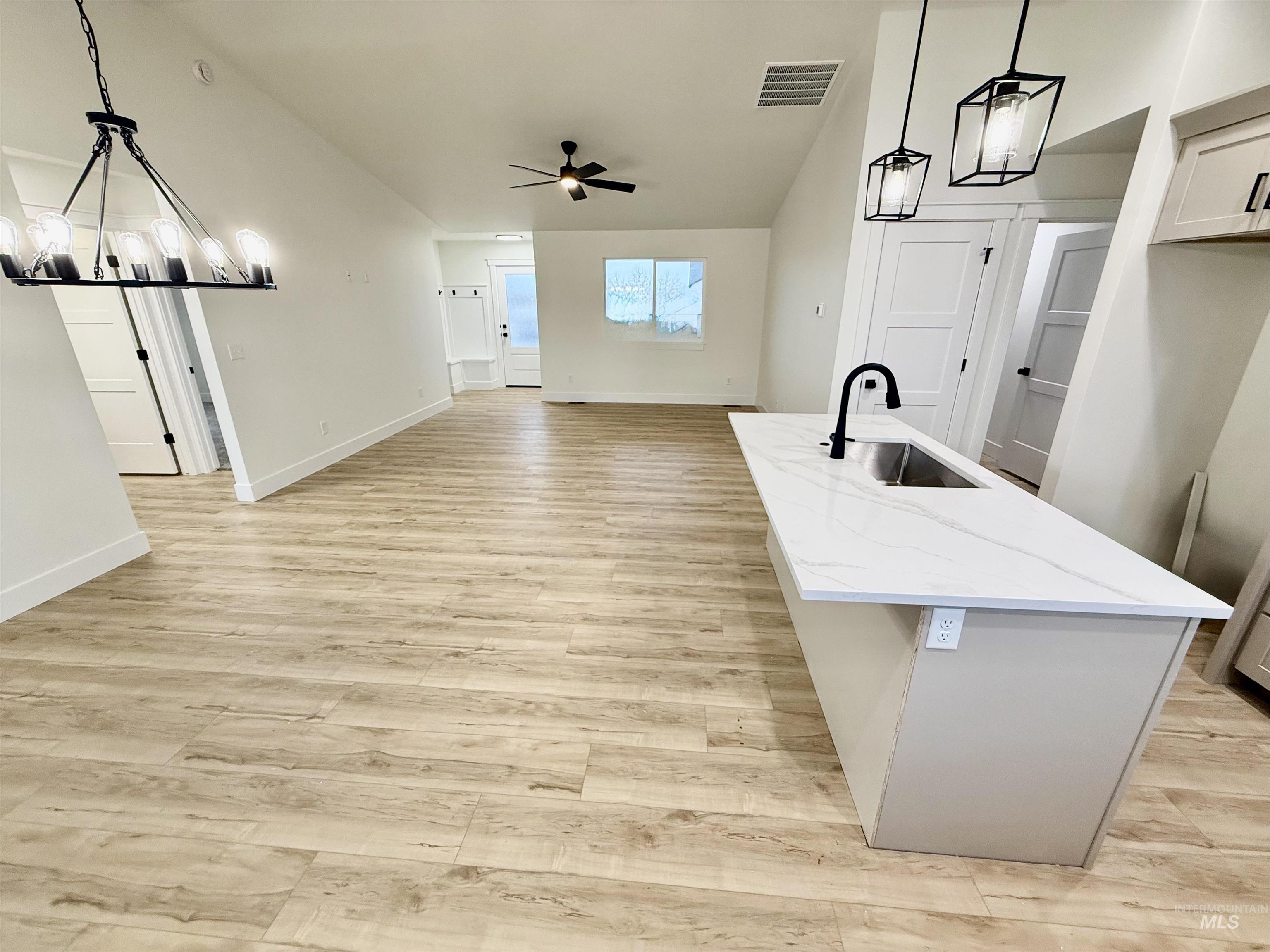 938 Gregory Way, Twin Falls, Idaho 83301, 4 Bedrooms, 2 Bathrooms, Residential For Sale, Price $394,000,MLS 98963544