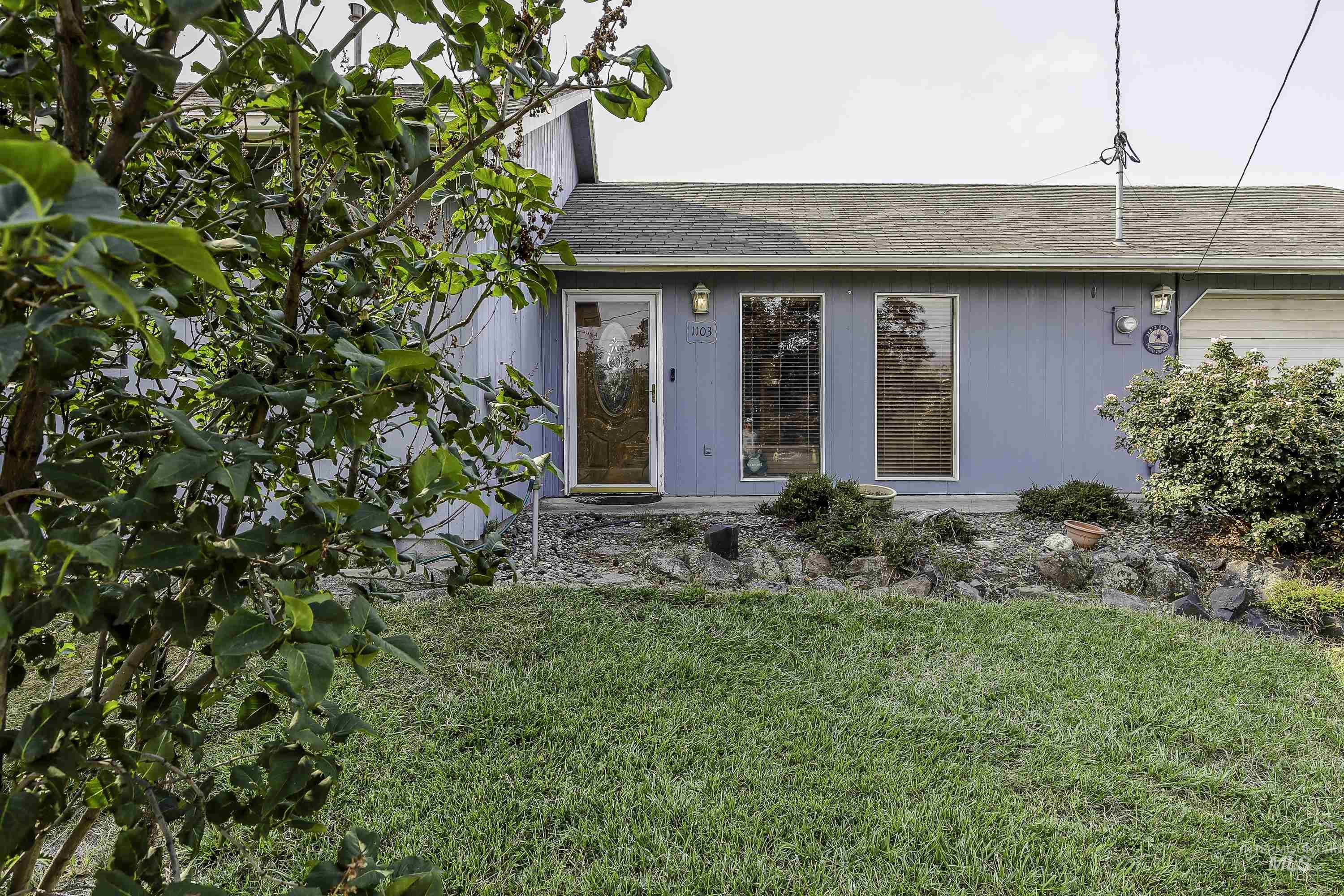 1103 18th Ave., Clarkston, Washington 99403, 2 Bedrooms, 1 Bathroom, Residential For Sale, Price $325,000,MLS 98963551