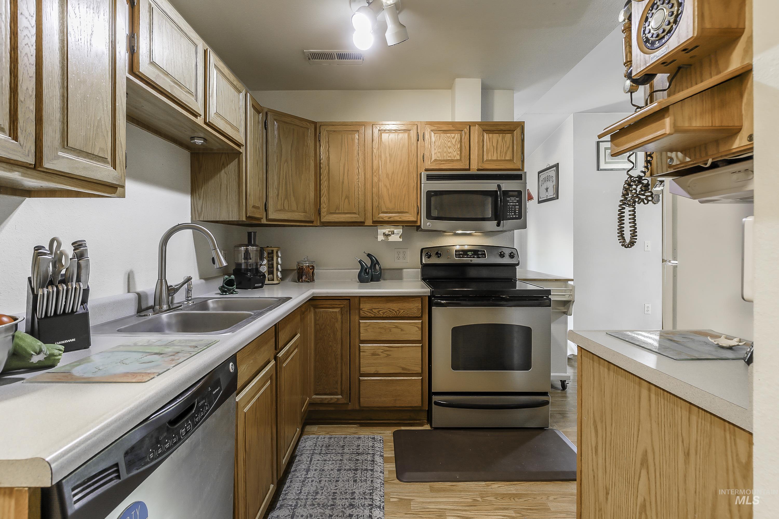 1103 18th Ave., Clarkston, Washington 99403, 2 Bedrooms, 1 Bathroom, Residential For Sale, Price $325,000,MLS 98963551