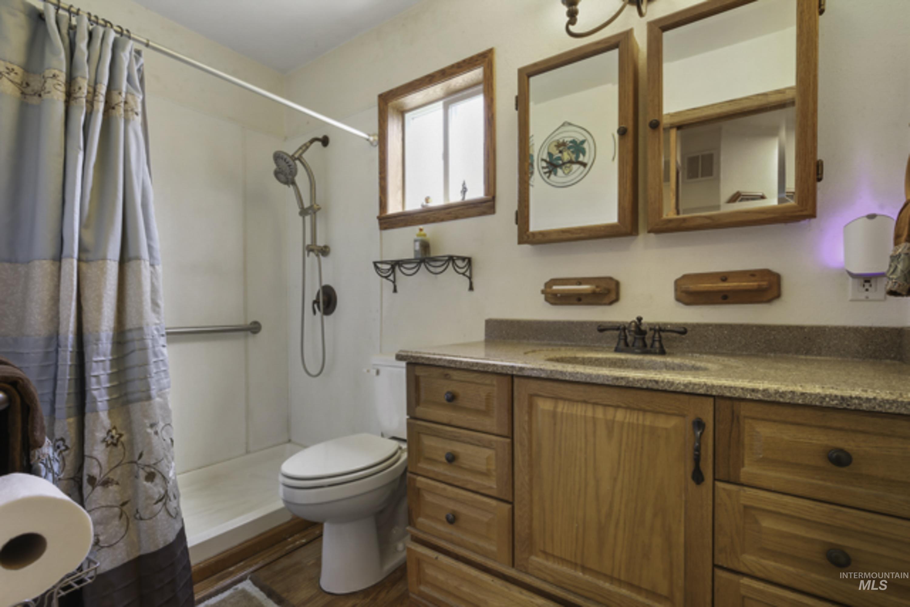 1103 18th Ave., Clarkston, Washington 99403, 2 Bedrooms, 1 Bathroom, Residential For Sale, Price $325,000,MLS 98963551