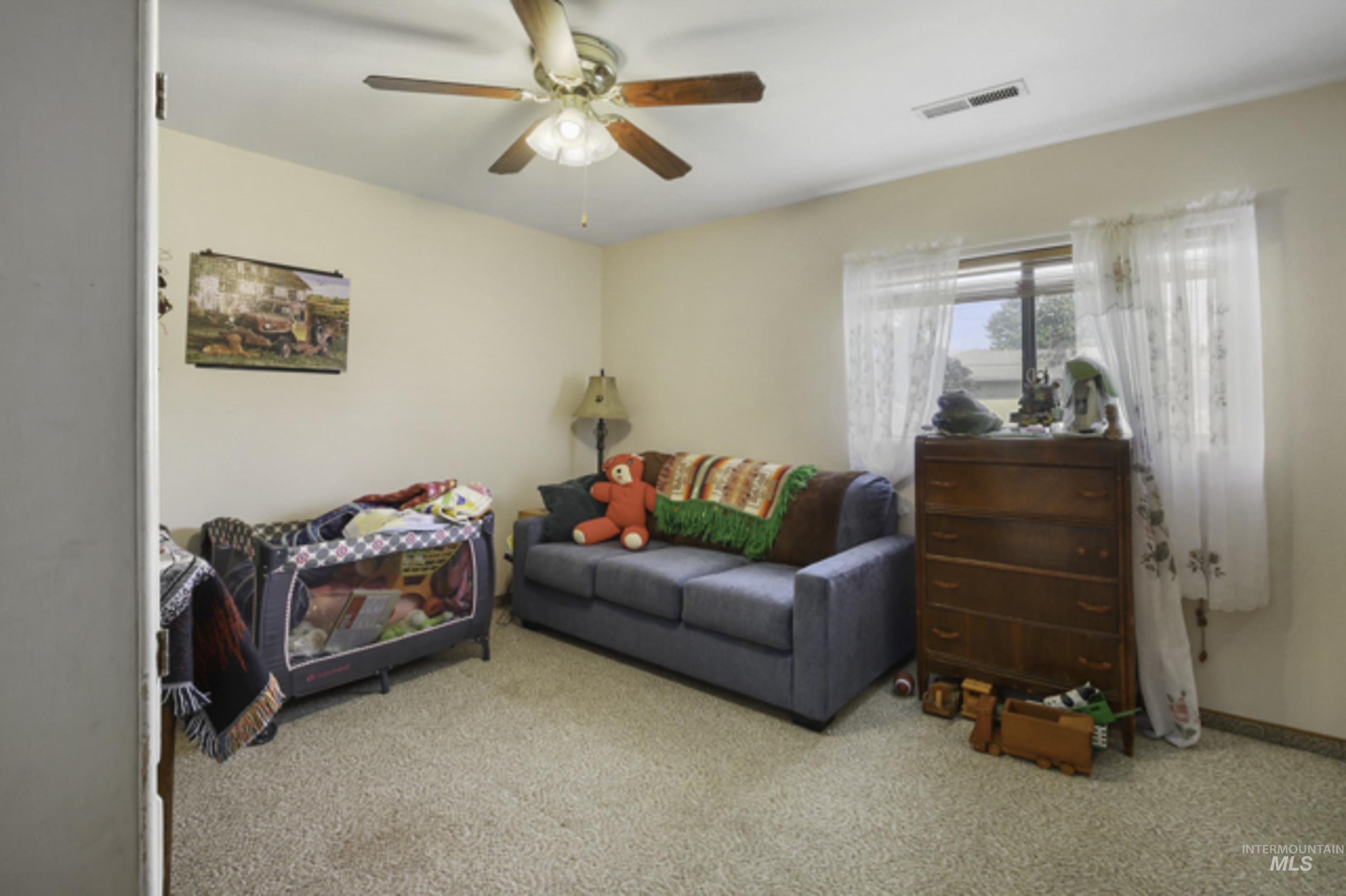 1103 18th Ave., Clarkston, Washington 99403, 2 Bedrooms, 1 Bathroom, Residential For Sale, Price $325,000,MLS 98963551