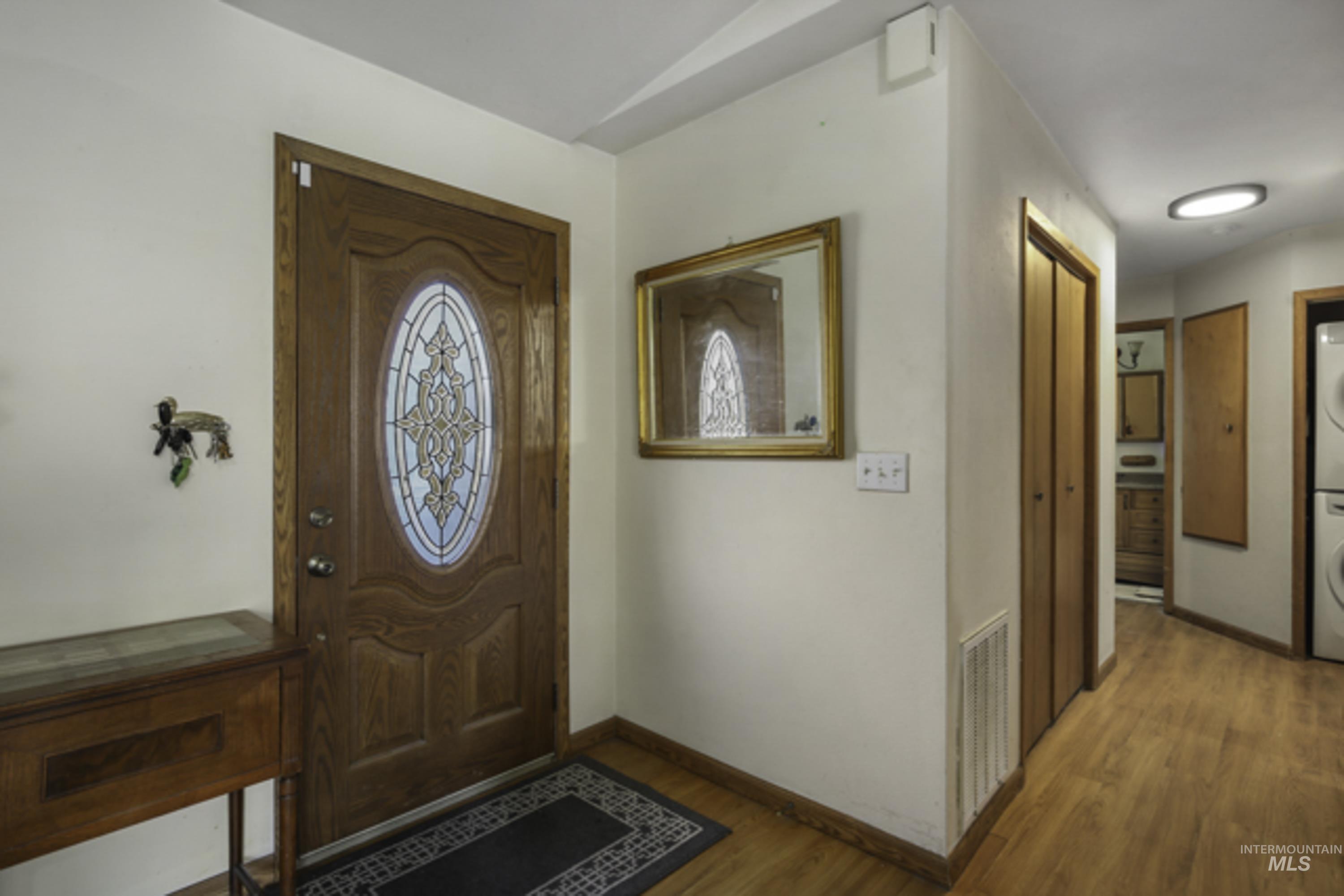 1103 18th Ave., Clarkston, Washington 99403, 2 Bedrooms, 1 Bathroom, Residential For Sale, Price $325,000,MLS 98963551