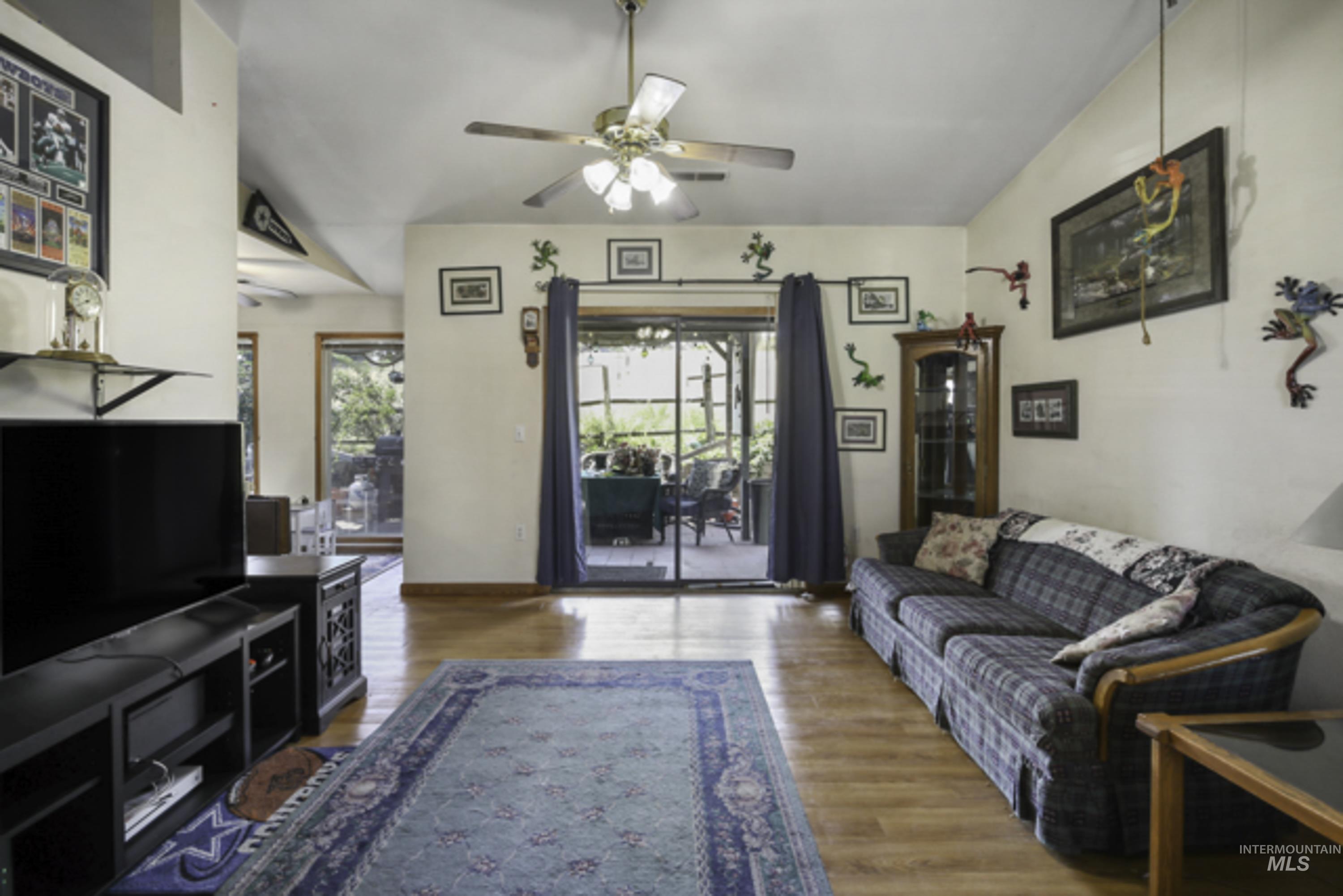 1103 18th Ave., Clarkston, Washington 99403, 2 Bedrooms, 1 Bathroom, Residential For Sale, Price $325,000,MLS 98963551