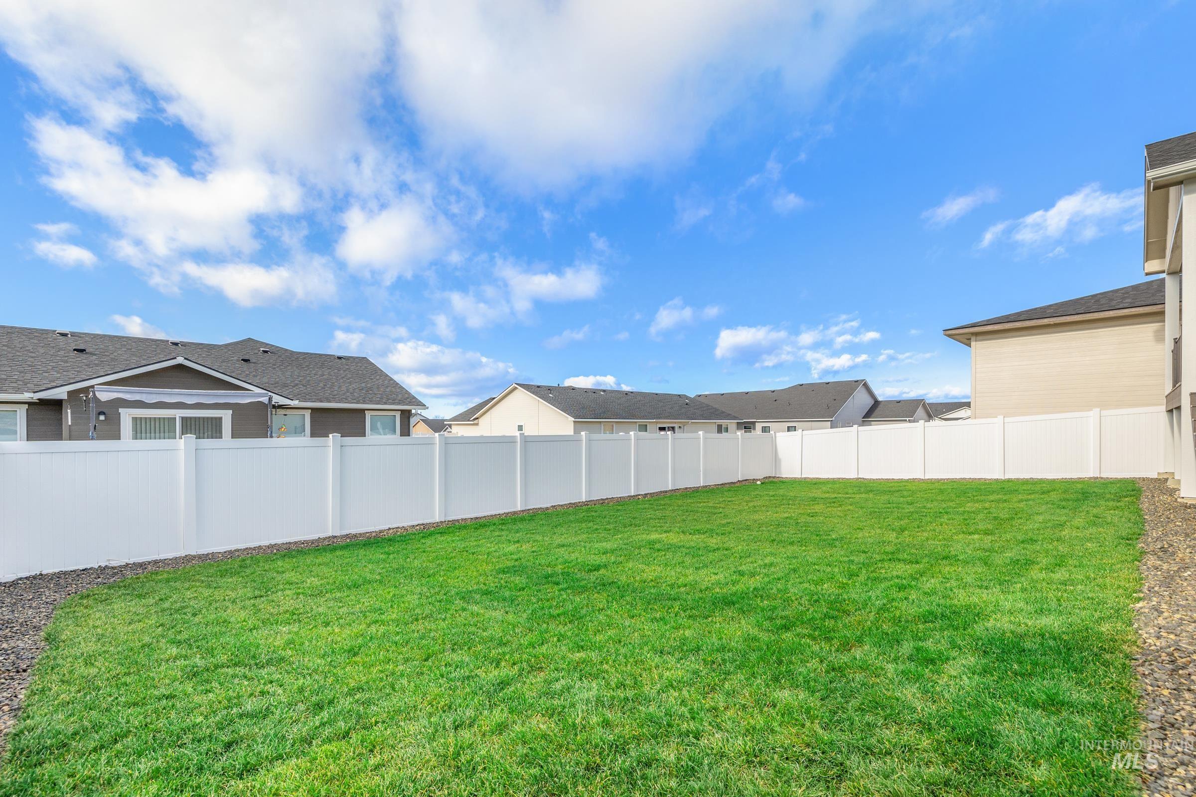 775 Oakmont St., Payette, Idaho 83661, 3 Bedrooms, 2 Bathrooms, Residential For Sale, Price $429,900,MLS 98963556