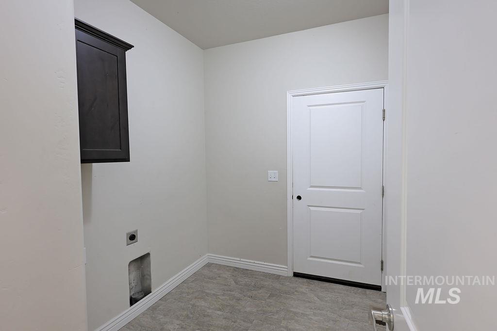 407 Southwood Ave W, Twin Falls, Idaho 83301, 4 Bedrooms, 2 Bathrooms, Residential For Sale, Price $355,000, 98963560