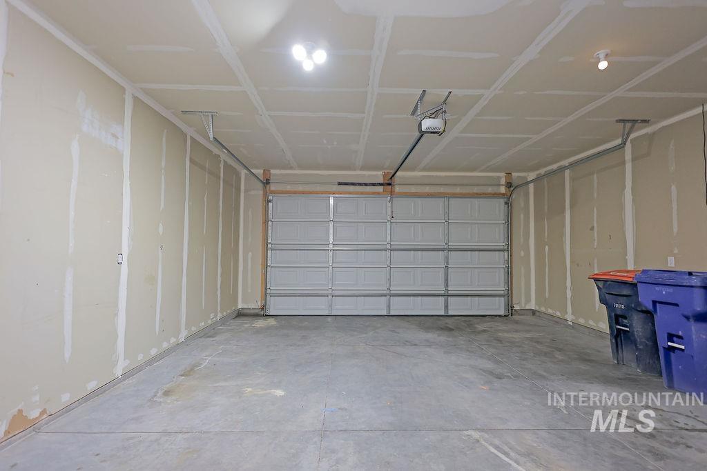 407 Southwood Ave W, Twin Falls, Idaho 83301, 4 Bedrooms, 2 Bathrooms, Residential For Sale, Price $355,000, 98963560