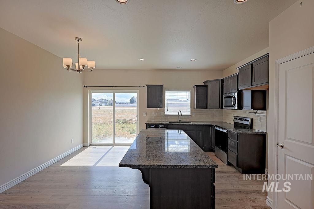 407 Southwood Ave W, Twin Falls, Idaho 83301, 4 Bedrooms, 2 Bathrooms, Residential For Sale, Price $355,000, 98963560