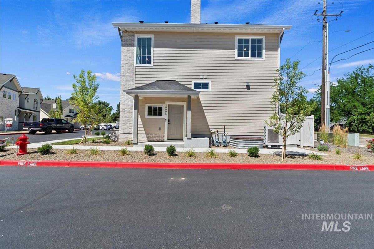 10093 W McMillan & 10095 McMillan (ADU), Boise, Idaho 83704, 4 Bedrooms, 3.5 Bathrooms, Residential For Sale, Price $660,000,MLS 98963593