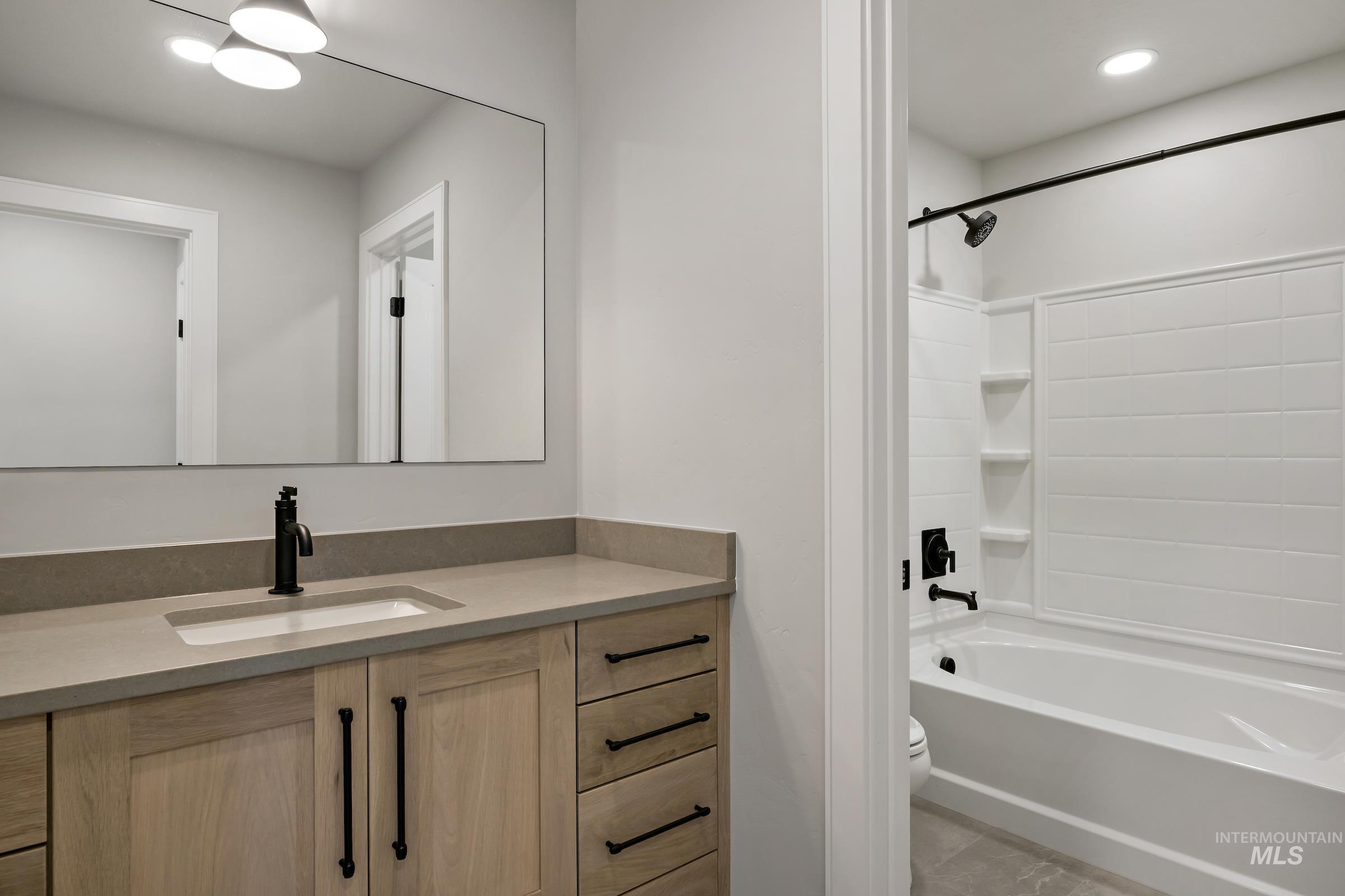 11708 N Rabbitbrush Way, Boise, Idaho 83714, 4 Bedrooms, 3.5 Bathrooms, Residential For Sale, Price $974,900,MLS 98963604