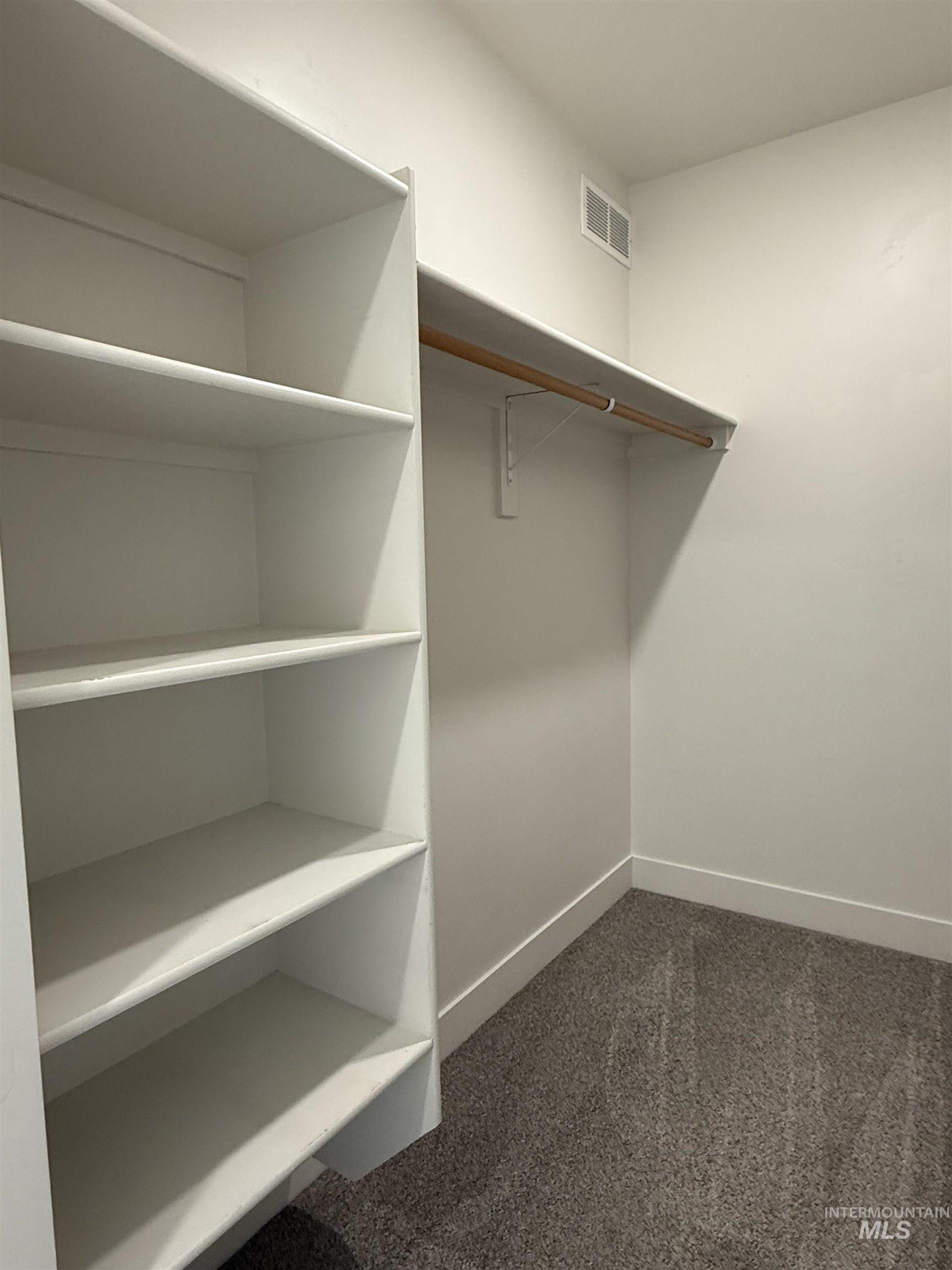 1011 Thunder Mountain St, Kimberly, Idaho 83341-5373, 3 Bedrooms, 2.5 Bathrooms, Residential For Sale, Price $437,500,MLS 98963612