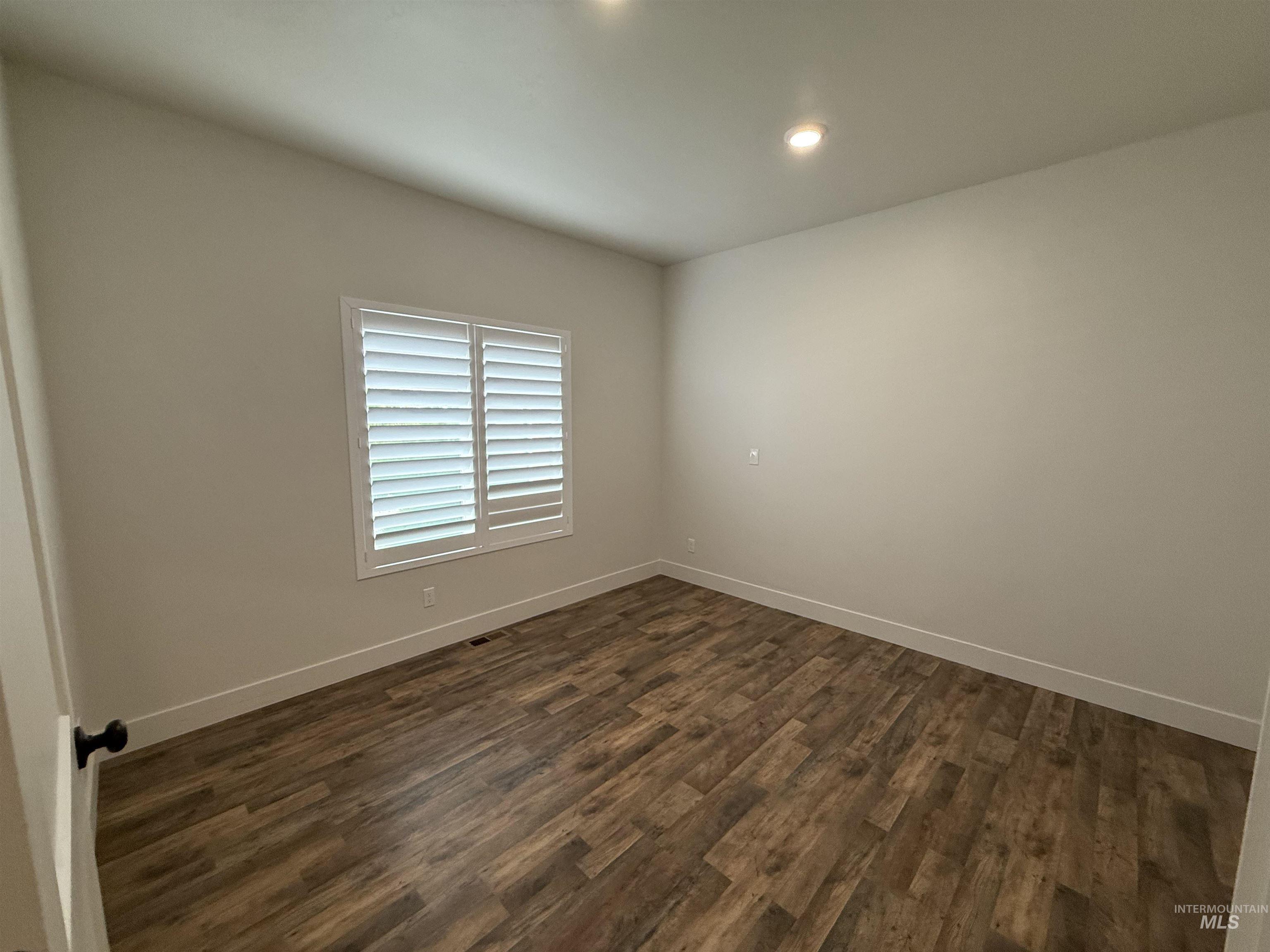 1011 Thunder Mountain St, Kimberly, Idaho 83341-5373, 3 Bedrooms, 2.5 Bathrooms, Residential For Sale, Price $437,500,MLS 98963612