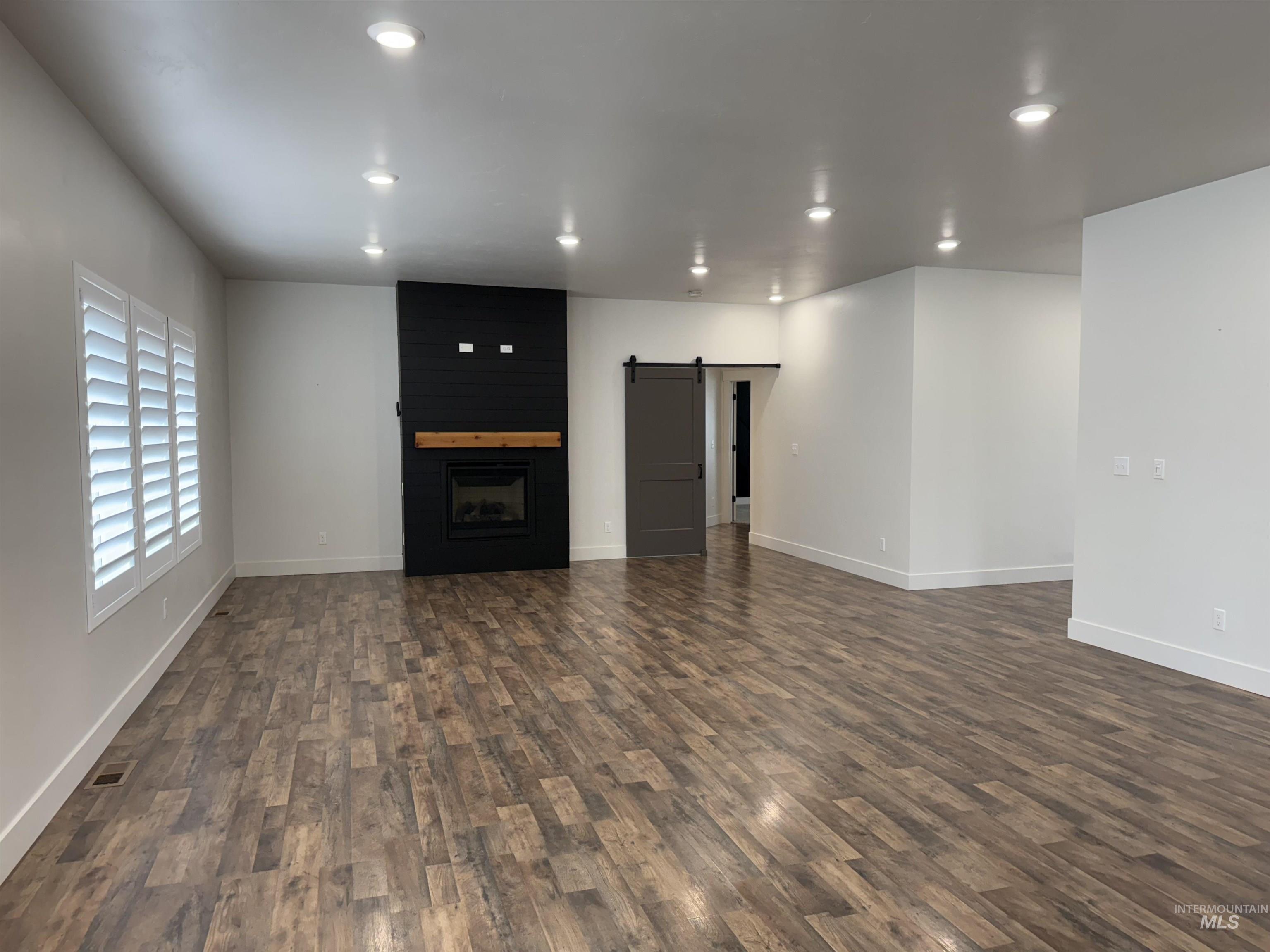 1011 Thunder Mountain St, Kimberly, Idaho 83341-5373, 3 Bedrooms, 2.5 Bathrooms, Residential For Sale, Price $437,500,MLS 98963612