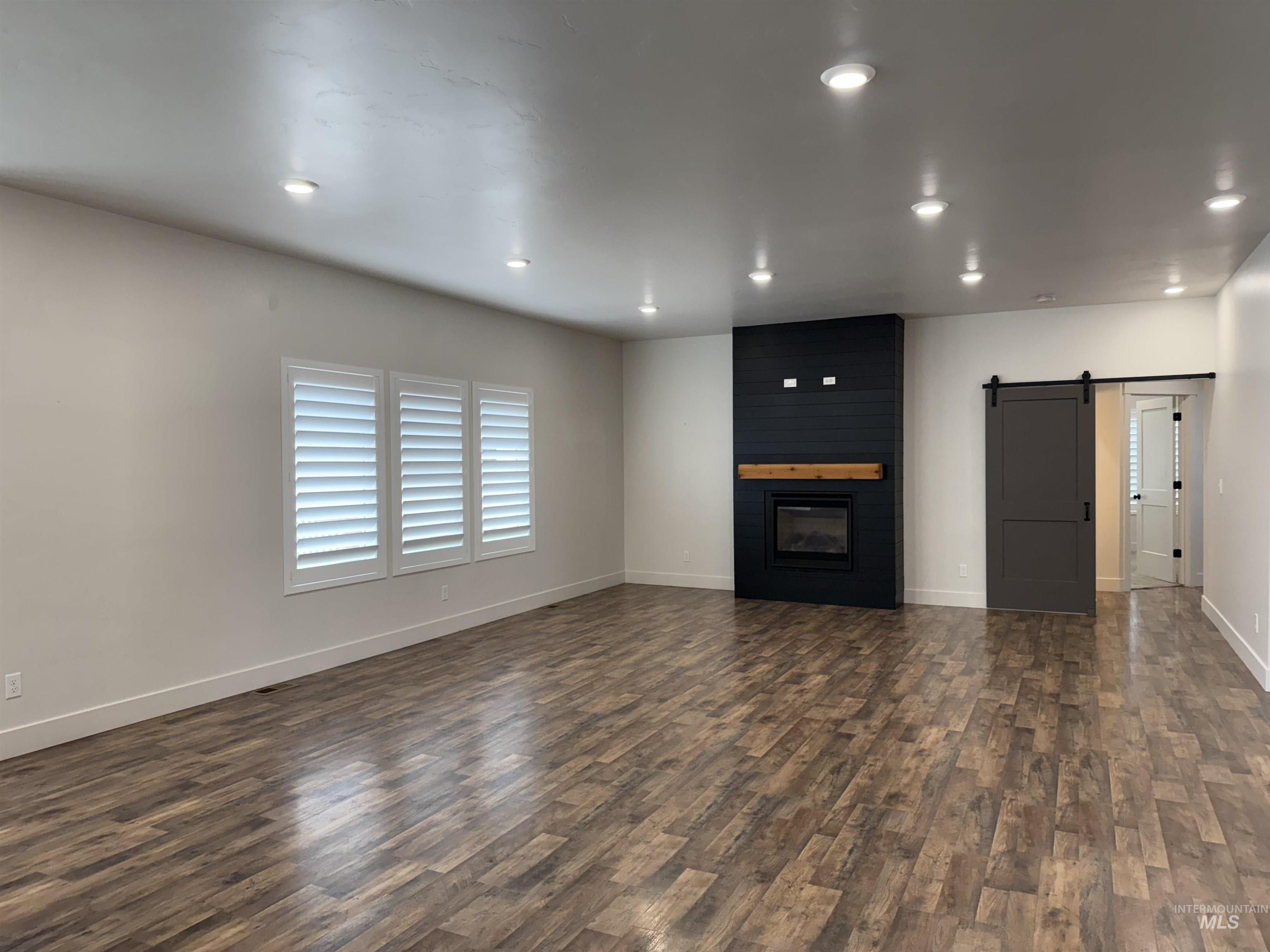 1011 Thunder Mountain St, Kimberly, Idaho 83341-5373, 3 Bedrooms, 2.5 Bathrooms, Residential For Sale, Price $437,500,MLS 98963612