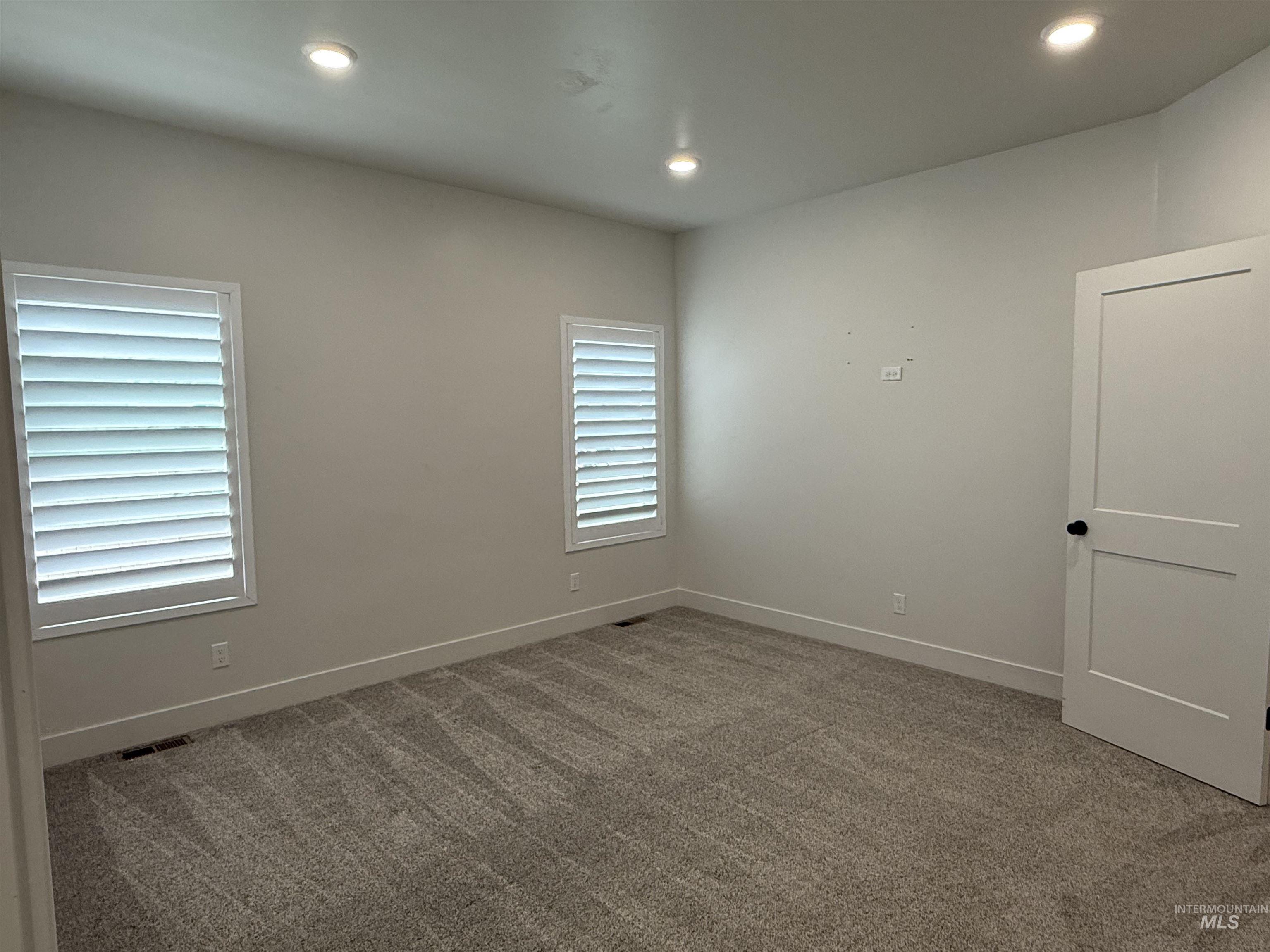 1011 Thunder Mountain St, Kimberly, Idaho 83341-5373, 3 Bedrooms, 2.5 Bathrooms, Residential For Sale, Price $437,500,MLS 98963612