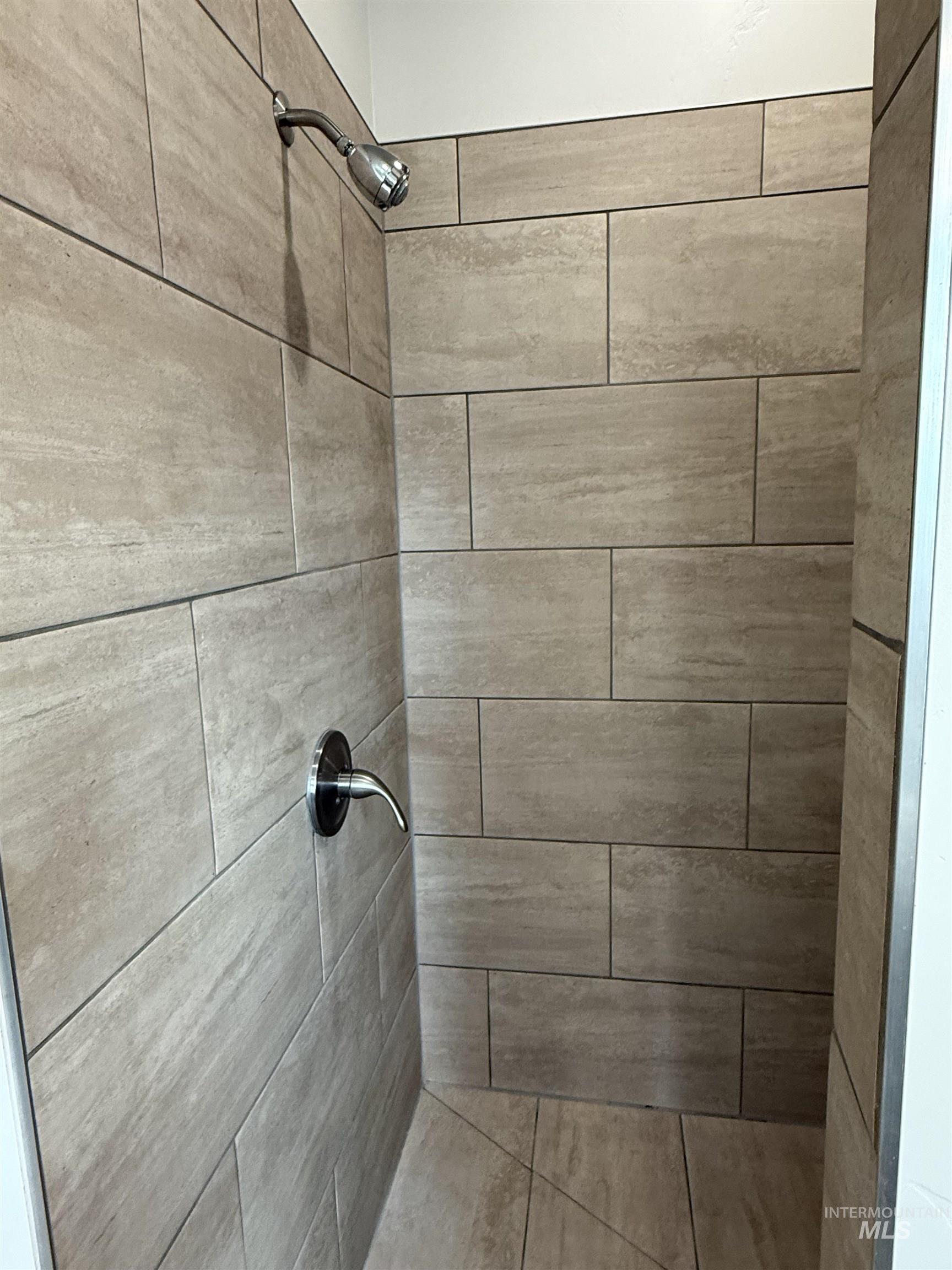 1011 Thunder Mountain St, Kimberly, Idaho 83341-5373, 3 Bedrooms, 2.5 Bathrooms, Residential For Sale, Price $437,500,MLS 98963612