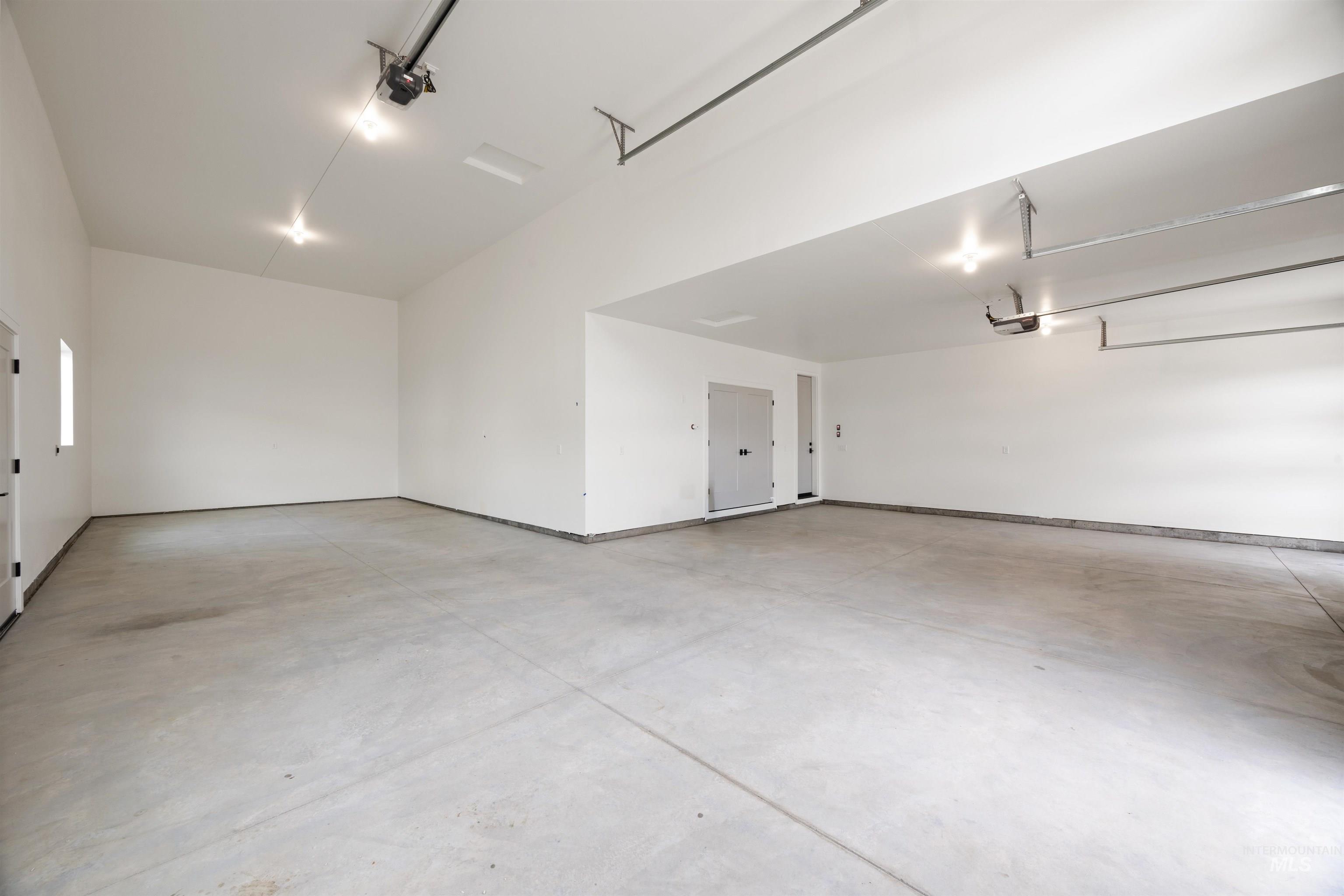 270 N Hunter Creek Ave, Eagle, Idaho 83616, 4 Bedrooms, 2.5 Bathrooms, Residential For Sale, Price $1,110,000, 98963614