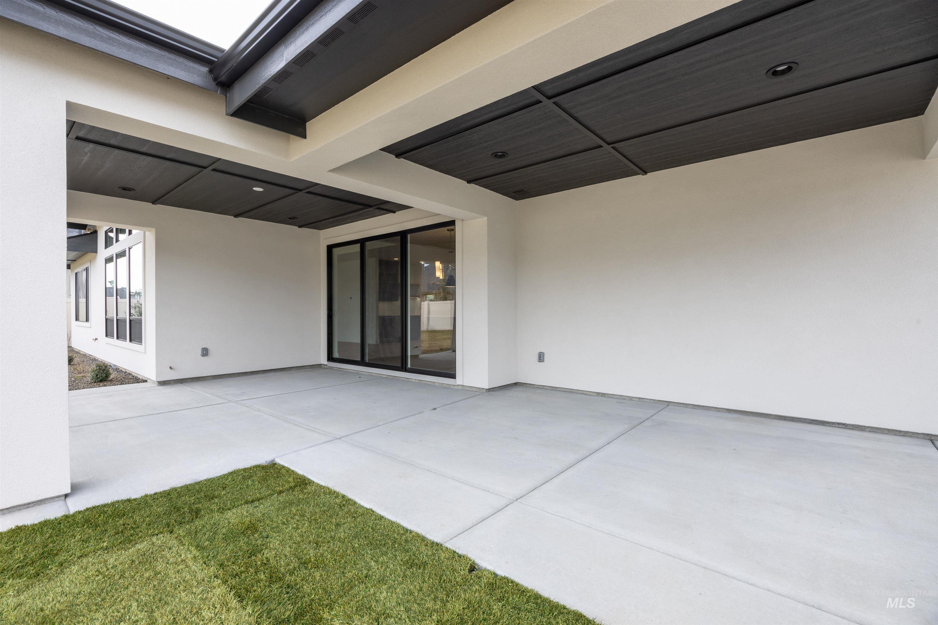 270 N Hunter Creek Ave, Eagle, Idaho 83616, 4 Bedrooms, 2.5 Bathrooms, Residential For Sale, Price $1,110,000, 98963614