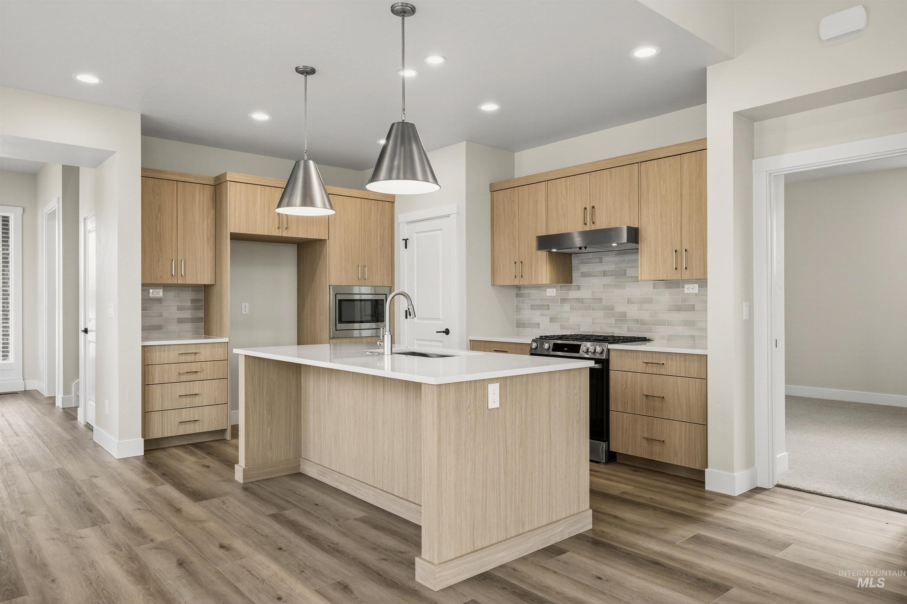 18177 Cinder Brook Ave, Nampa, Idaho 83687, 3 Bedrooms, 2.5 Bathrooms, Residential For Sale, Price $474,900,MLS 98963644