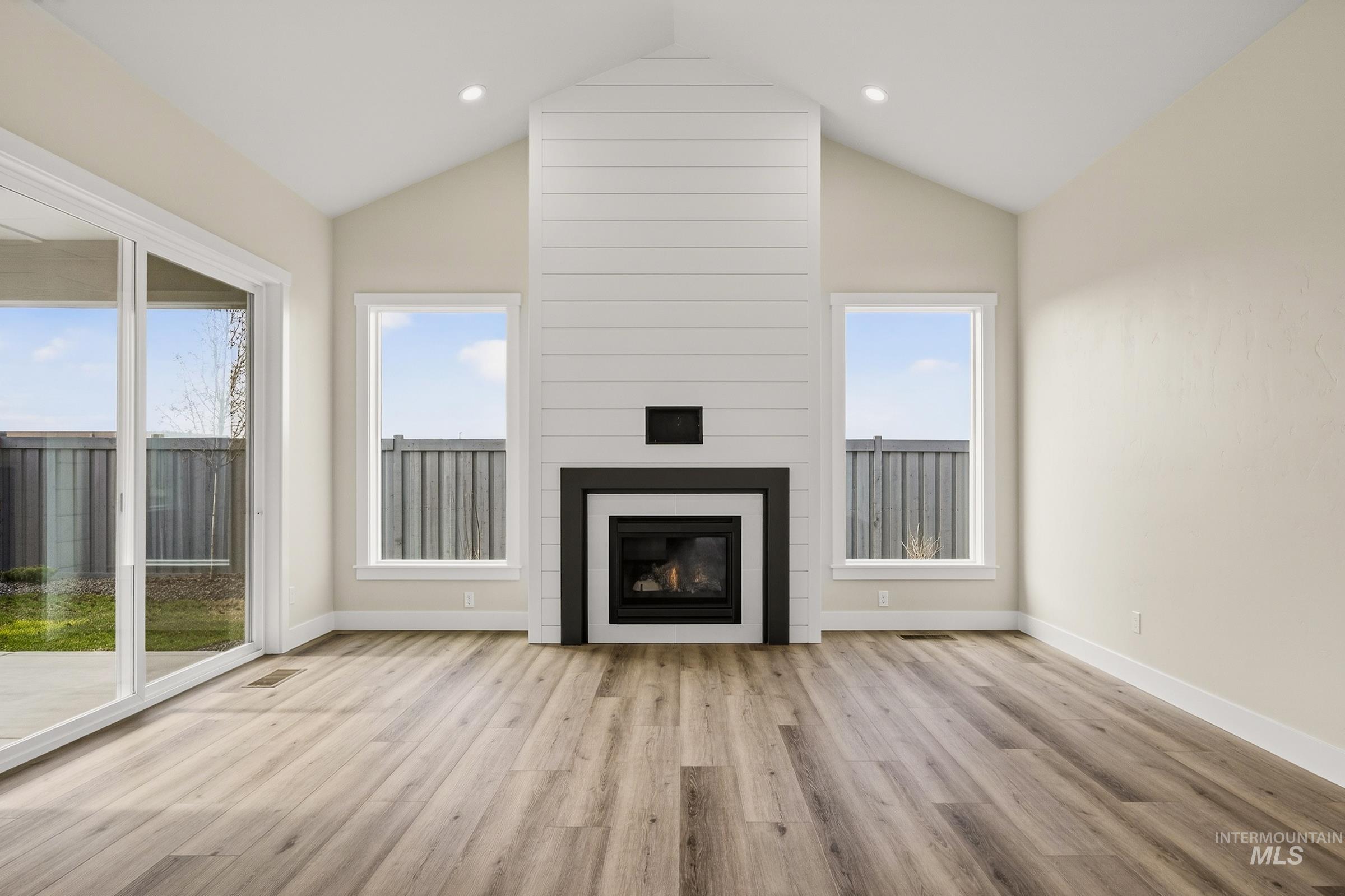 18177 Cinder Brook Ave, Nampa, Idaho 83687, 3 Bedrooms, 2.5 Bathrooms, Residential For Sale, Price $474,900,MLS 98963644