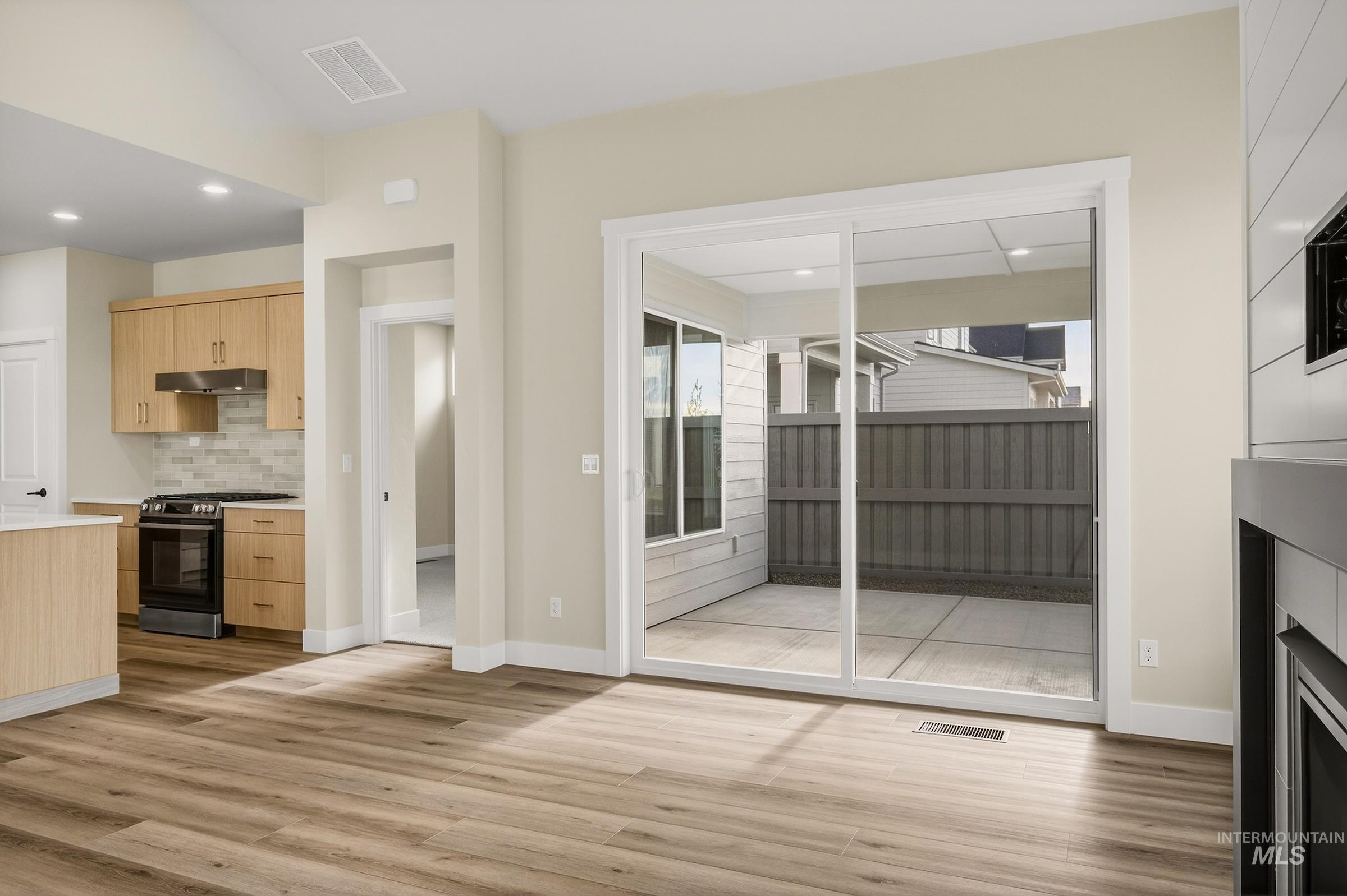 18177 Cinder Brook Ave, Nampa, Idaho 83687, 3 Bedrooms, 2.5 Bathrooms, Residential For Sale, Price $474,900,MLS 98963644