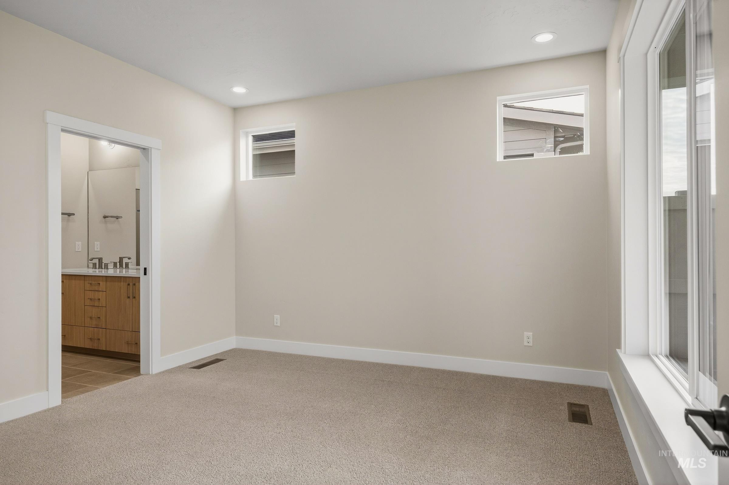 18177 Cinder Brook Ave, Nampa, Idaho 83687, 3 Bedrooms, 2.5 Bathrooms, Residential For Sale, Price $474,900,MLS 98963644