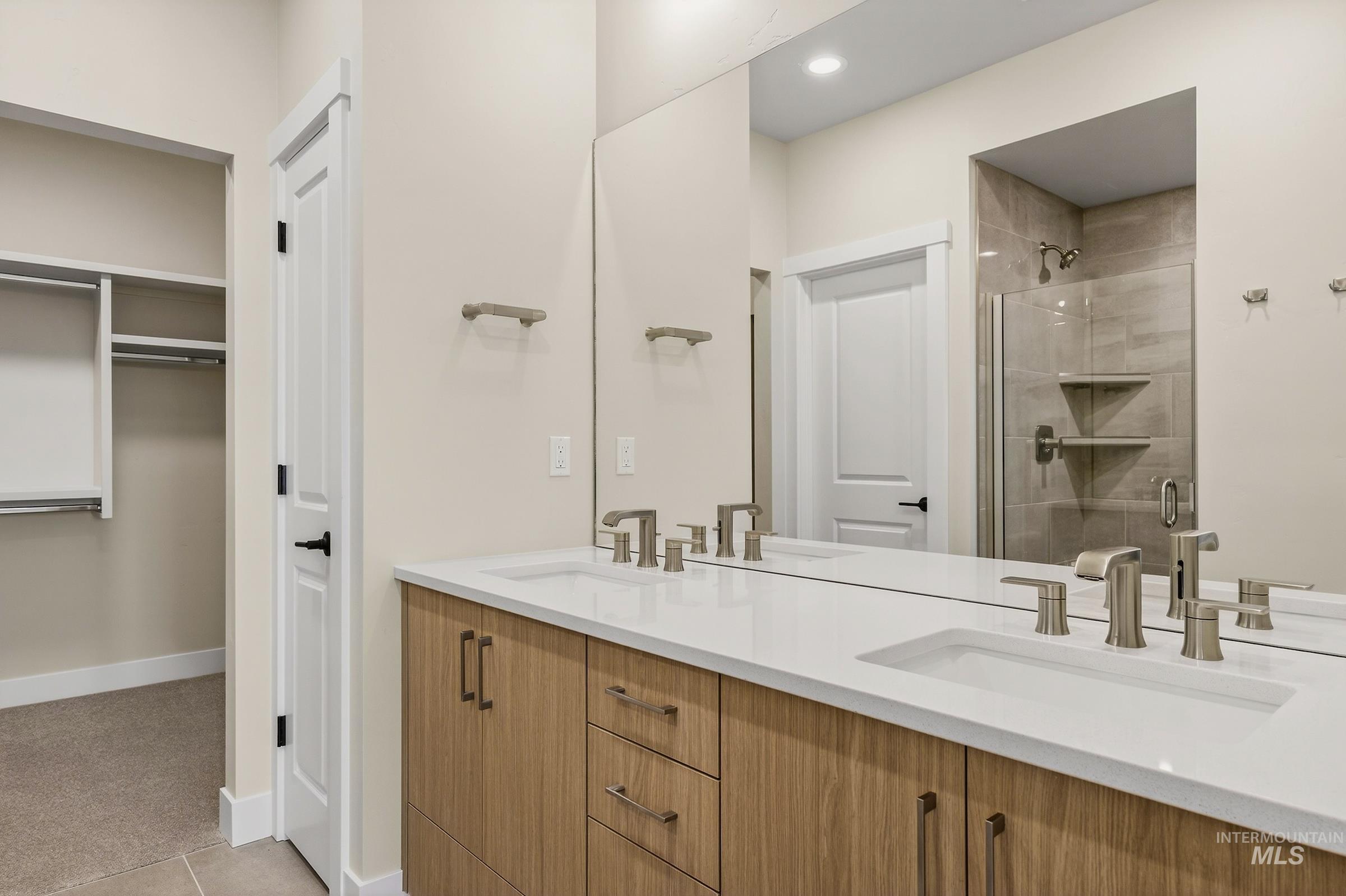 18177 Cinder Brook Ave, Nampa, Idaho 83687, 3 Bedrooms, 2.5 Bathrooms, Residential For Sale, Price $474,900,MLS 98963644