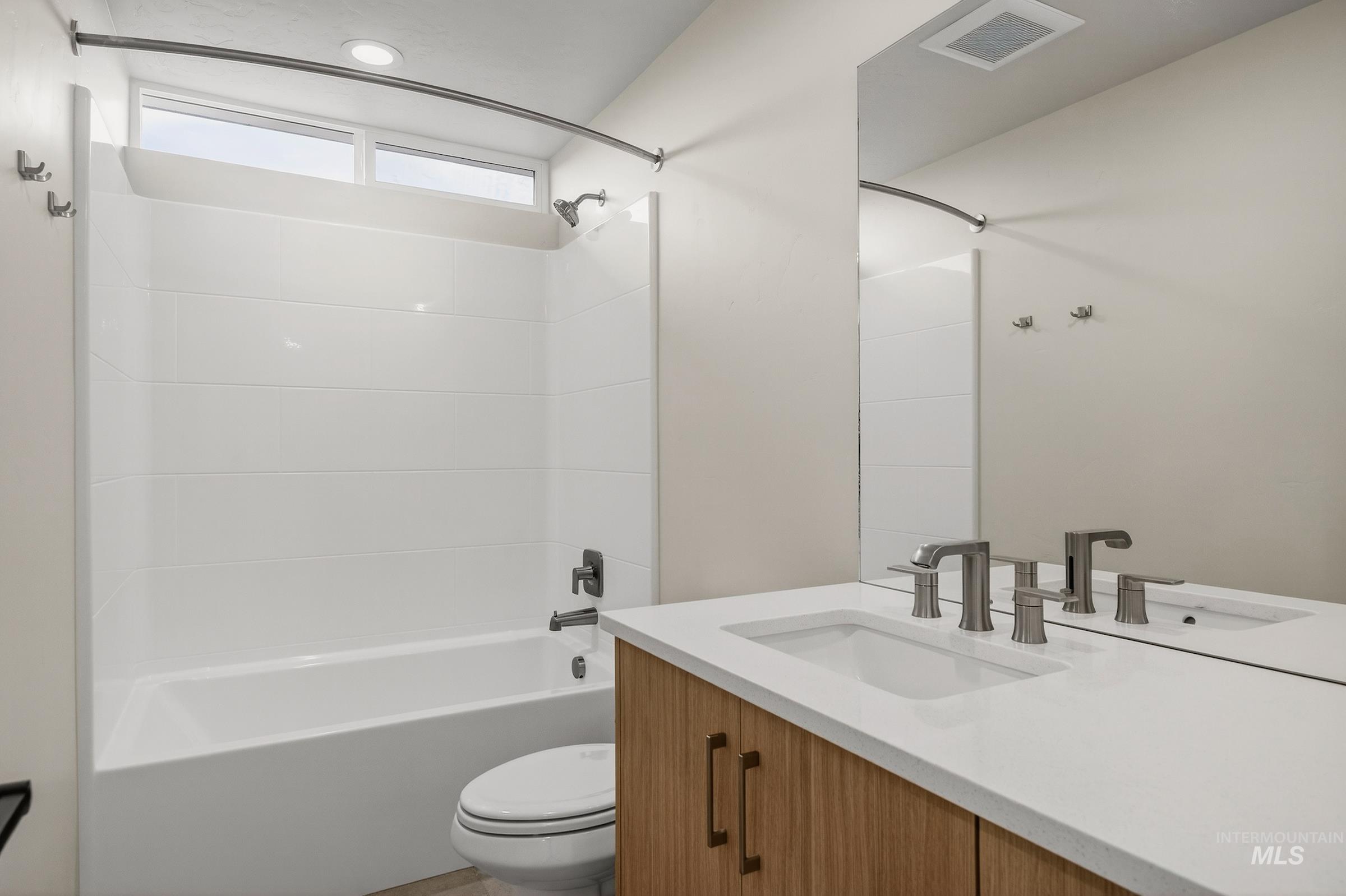 18177 Cinder Brook Ave, Nampa, Idaho 83687, 3 Bedrooms, 2.5 Bathrooms, Residential For Sale, Price $474,900,MLS 98963644