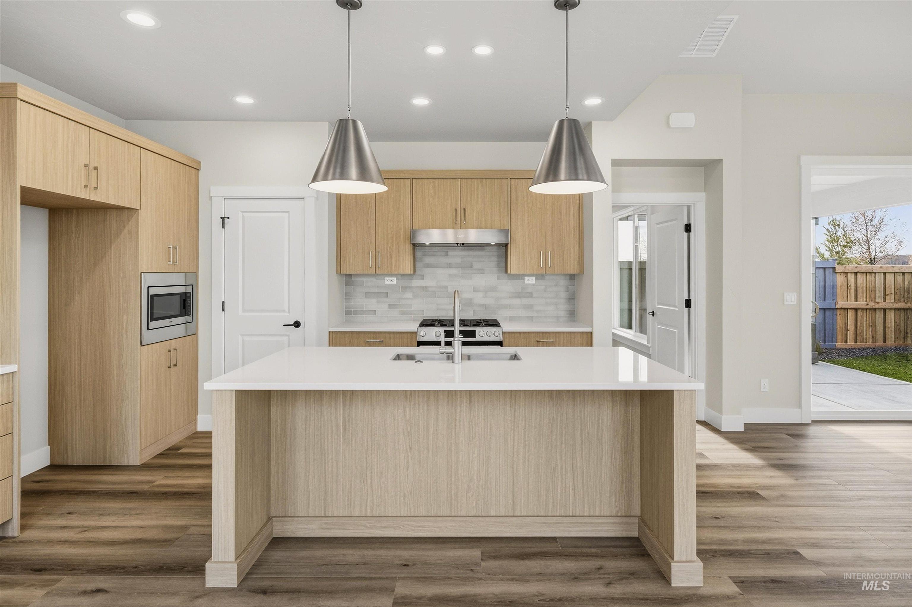 18177 Cinder Brook Ave, Nampa, Idaho 83687, 3 Bedrooms, 2.5 Bathrooms, Residential For Sale, Price $474,900,MLS 98963644