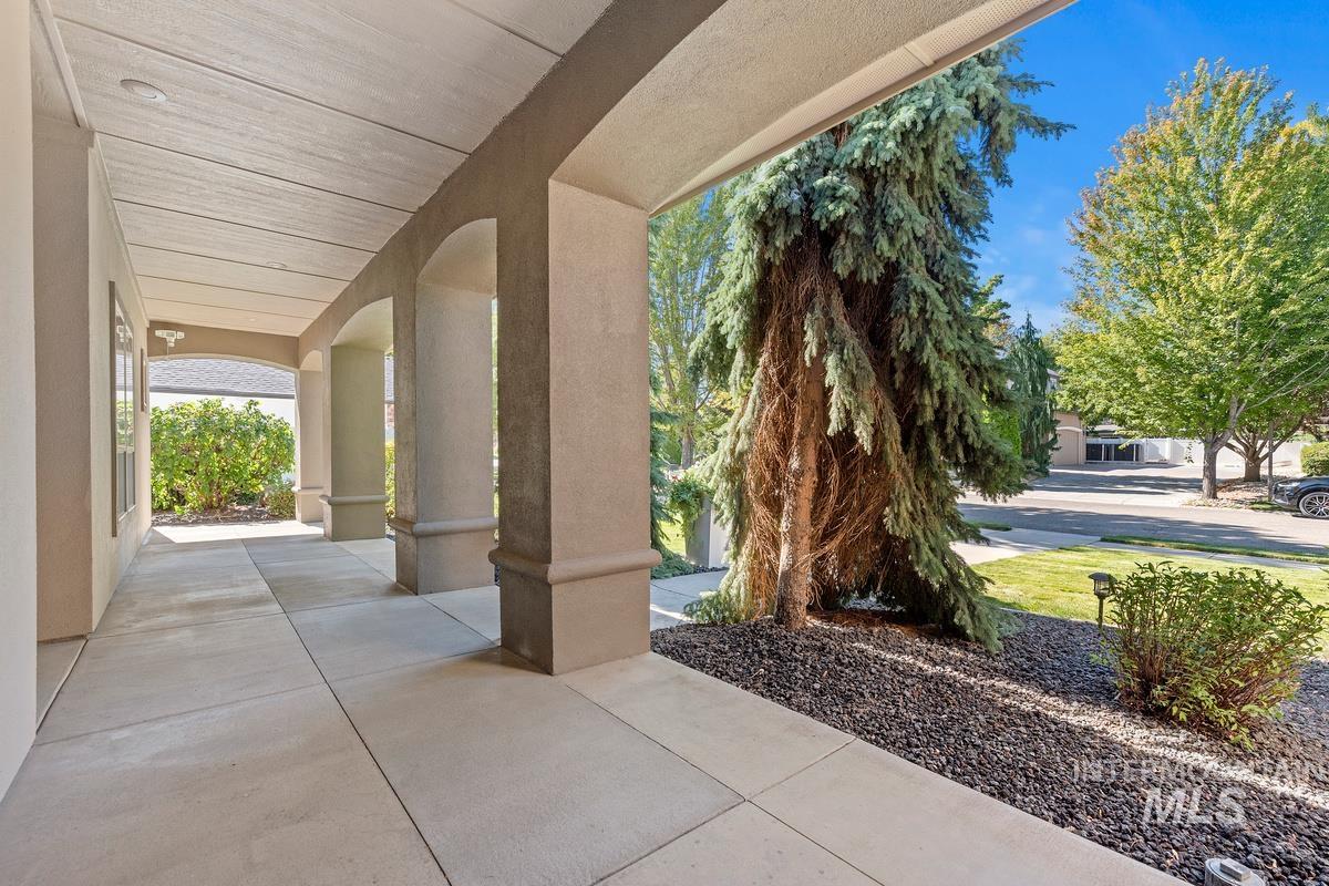 2786 S Denali Pl, Meridian, Idaho 83642, 4 Bedrooms, 3.5 Bathrooms, Residential For Sale, Price $1,050,000,MLS 98963646