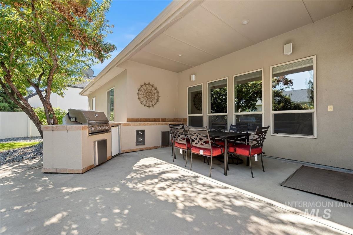 2786 S Denali Pl, Meridian, Idaho 83642, 4 Bedrooms, 3.5 Bathrooms, Residential For Sale, Price $1,050,000,MLS 98963646