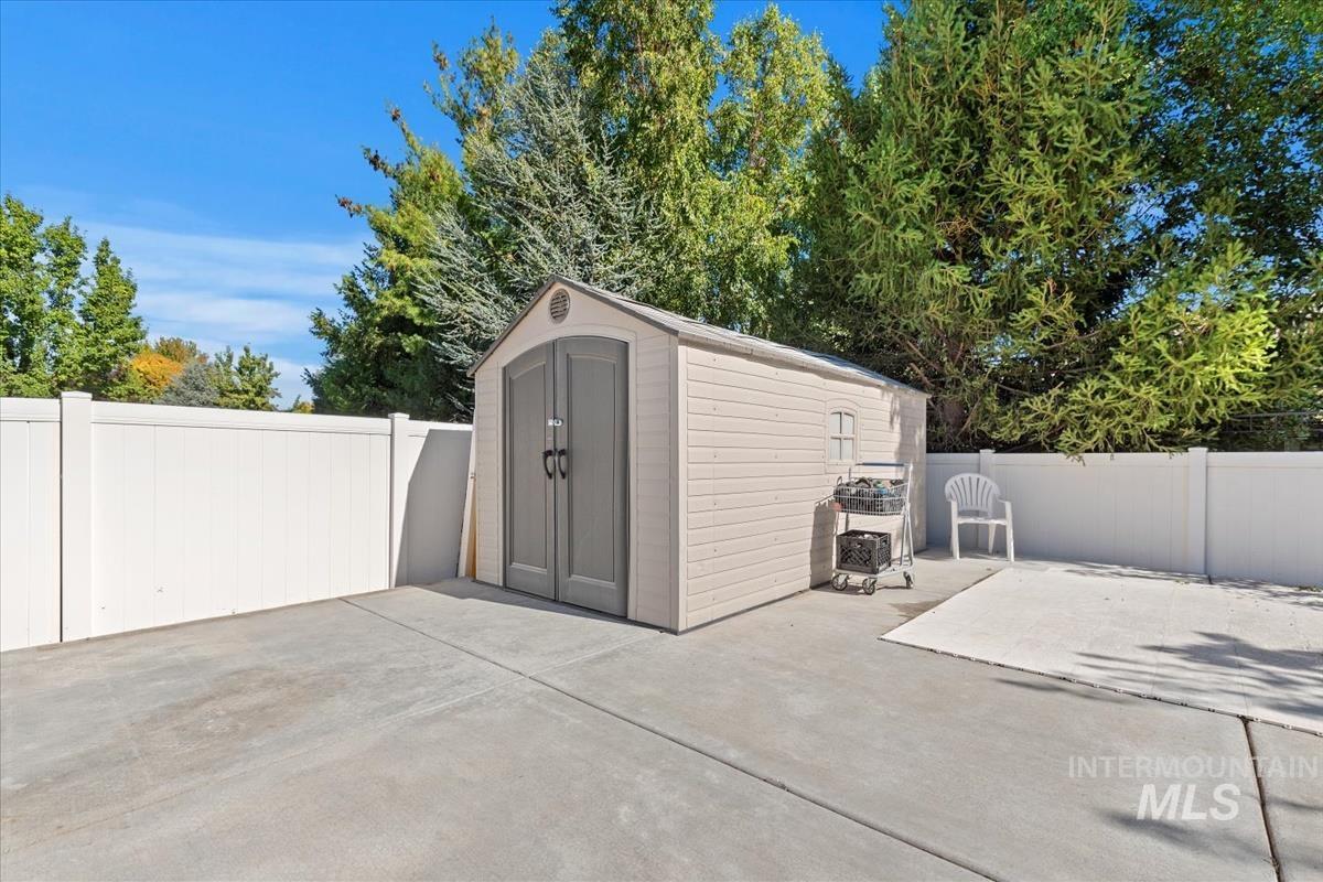 2786 S Denali Pl, Meridian, Idaho 83642, 4 Bedrooms, 3.5 Bathrooms, Residential For Sale, Price $1,050,000,MLS 98963646