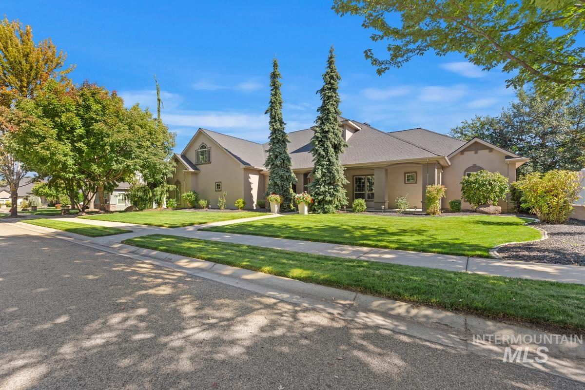 2786 S Denali Pl, Meridian, Idaho 83642, 4 Bedrooms, 3.5 Bathrooms, Residential For Sale, Price $1,050,000,MLS 98963646