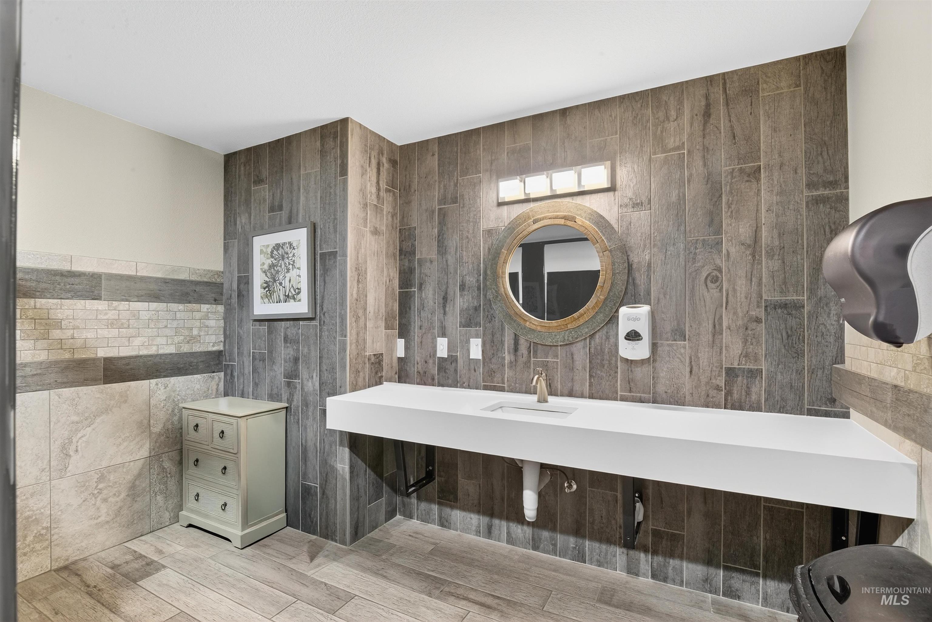 744 5th Street, Clarkston, Washington 99403, Business/Commercial For Sale, Price $970,000, 98963657