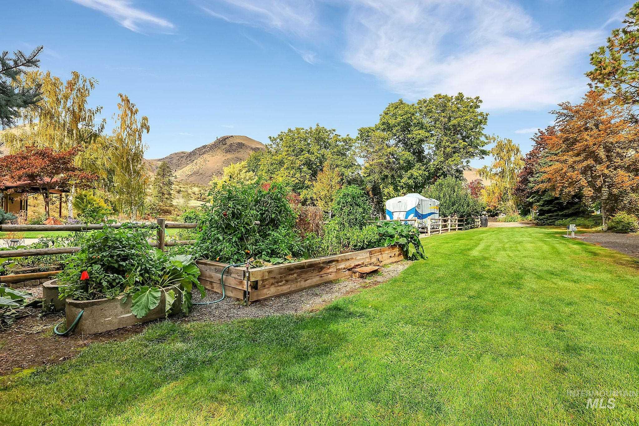 64 River Front Road, Lucile, Idaho 83542, 4 Bedrooms, 3 Bathrooms, Residential For Sale, Price $850,000,MLS 98963671