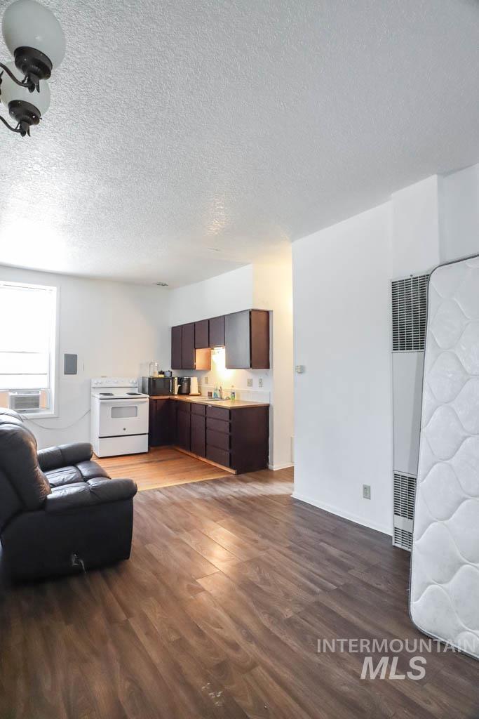 16 N Main St, Payette, Idaho 83661-0000, Business/Commercial For Sale, Price $420,000,MLS 98963676