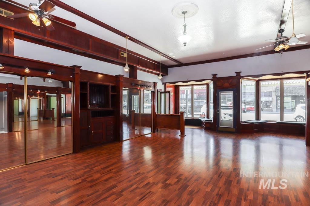 16 N Main St, Payette, Idaho 83661-0000, Business/Commercial For Sale, Price $420,000,MLS 98963676