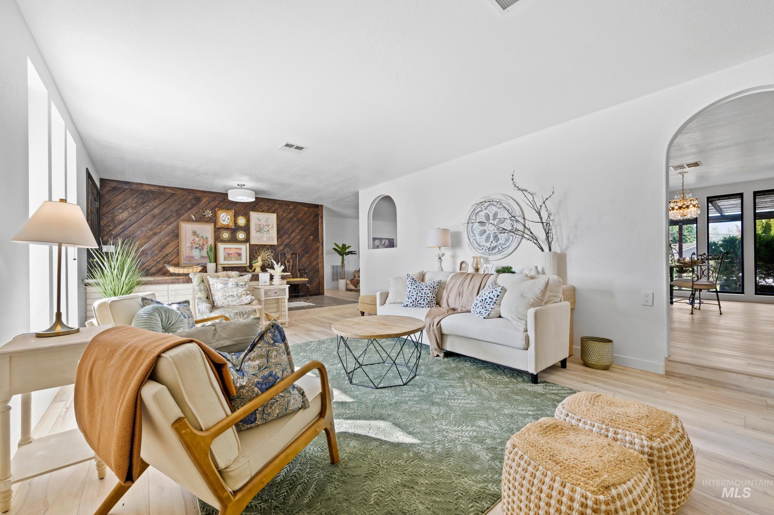 15698 Yoder Ave, Caldwell, Idaho 83607, 7 Bedrooms, 3.5 Bathrooms, Residential For Sale, Price $970,000,MLS 98963685