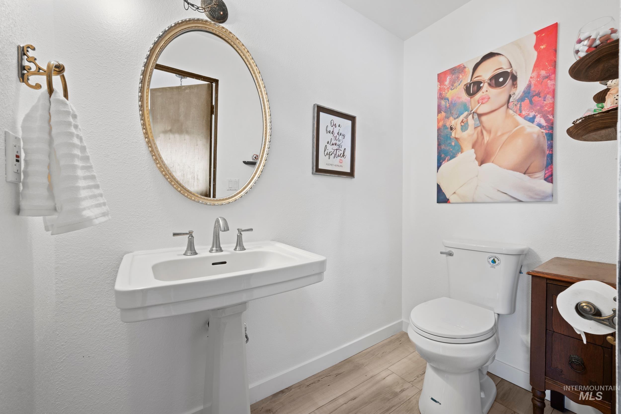 15698 Yoder Ave, Caldwell, Idaho 83607, 7 Bedrooms, 3.5 Bathrooms, Residential For Sale, Price $970,000,MLS 98963685