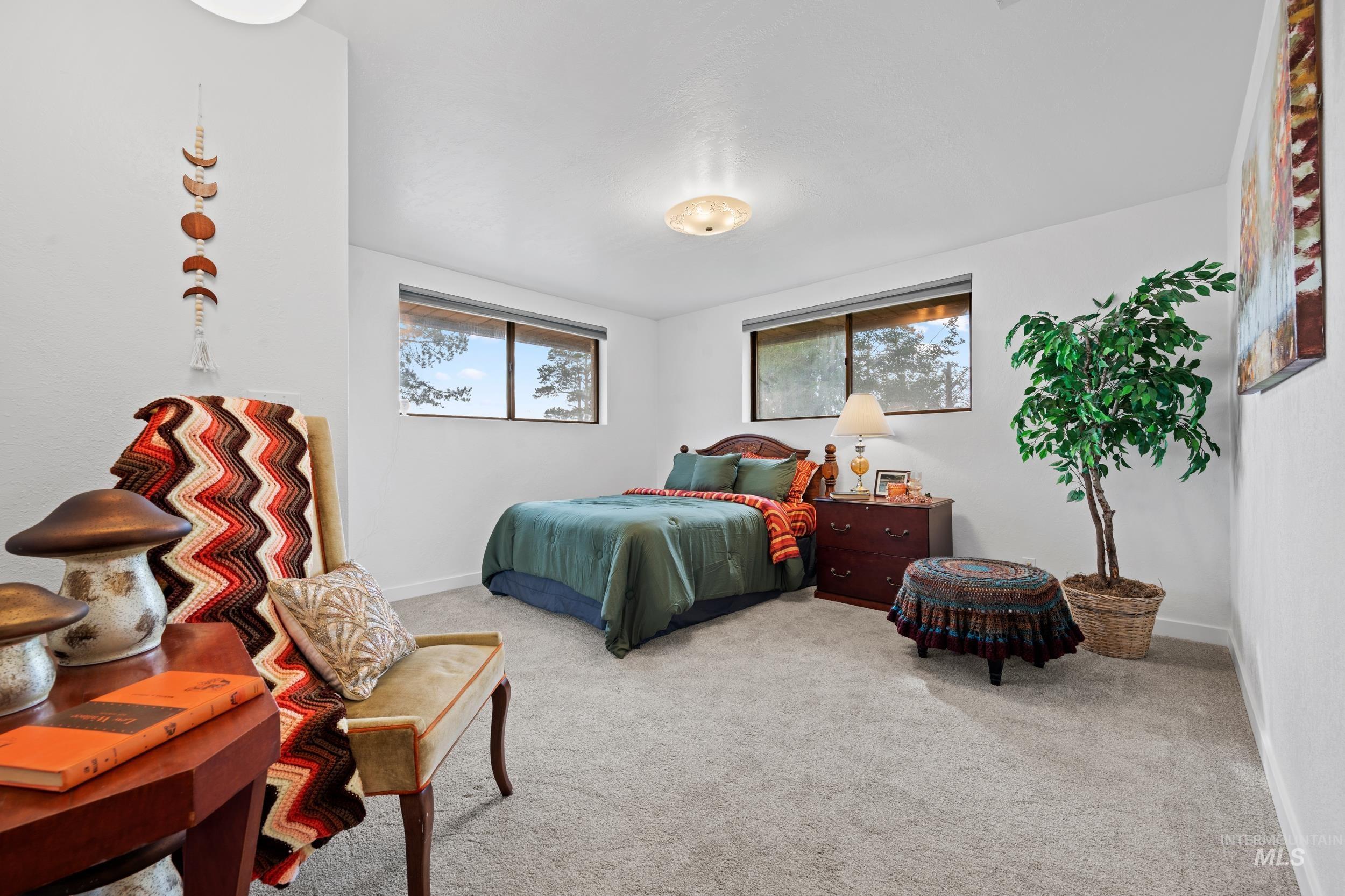 15698 Yoder Ave, Caldwell, Idaho 83607, 7 Bedrooms, 3.5 Bathrooms, Residential For Sale, Price $970,000,MLS 98963685