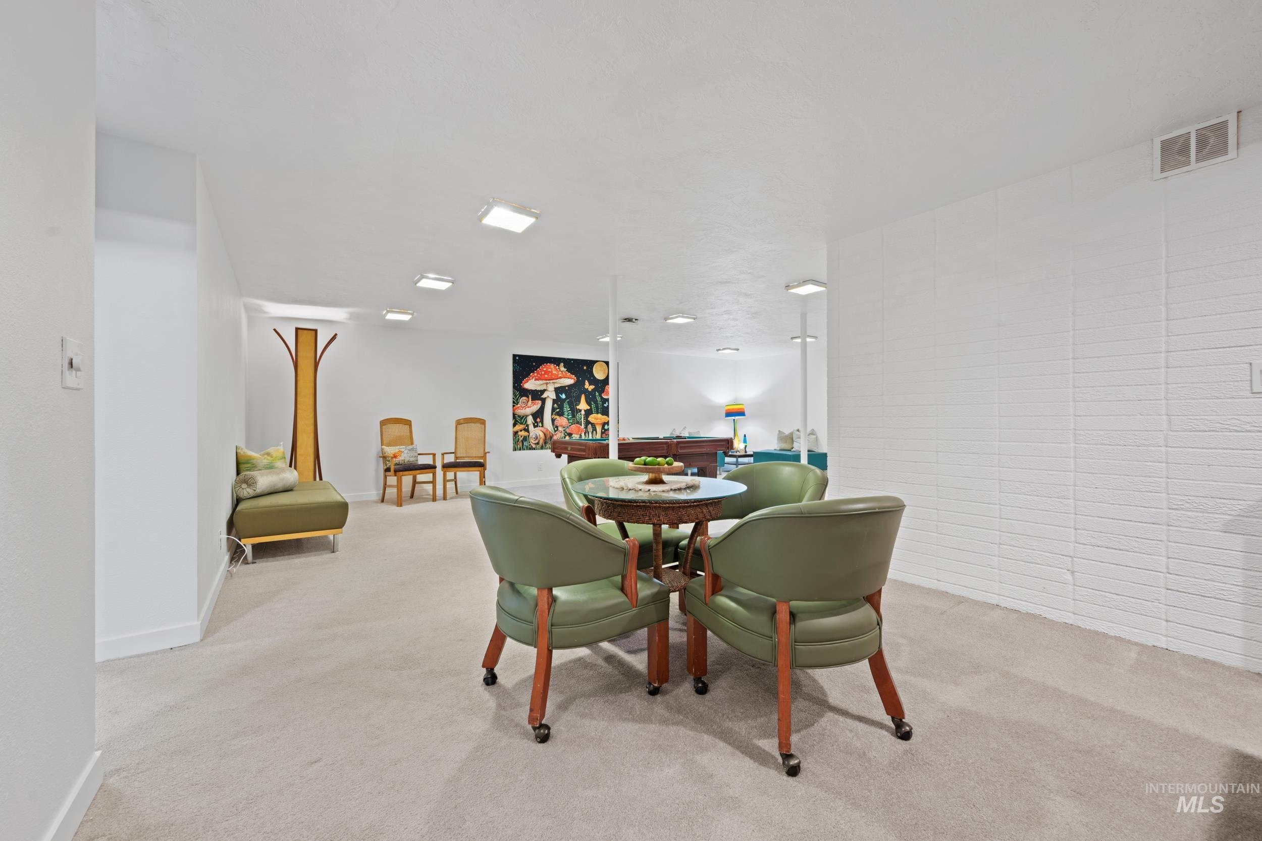 15698 Yoder Ave, Caldwell, Idaho 83607, 7 Bedrooms, 3.5 Bathrooms, Residential For Sale, Price $970,000,MLS 98963685