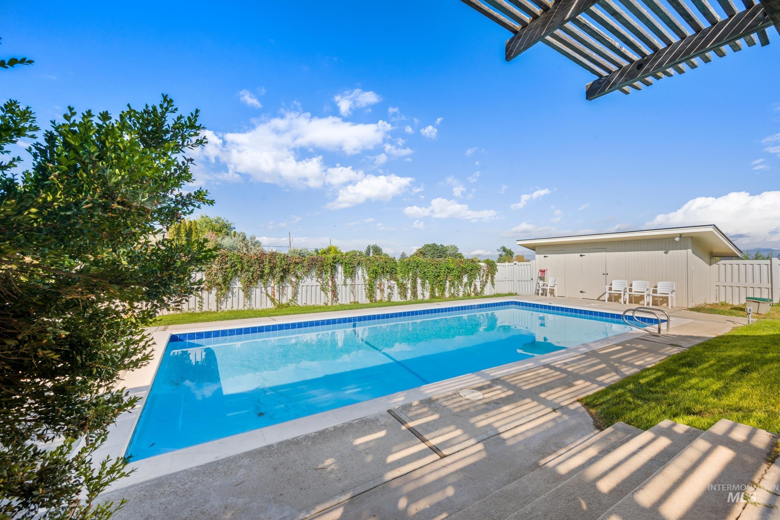 15698 Yoder Ave, Caldwell, Idaho 83607, 7 Bedrooms, 3.5 Bathrooms, Residential For Sale, Price $970,000,MLS 98963685