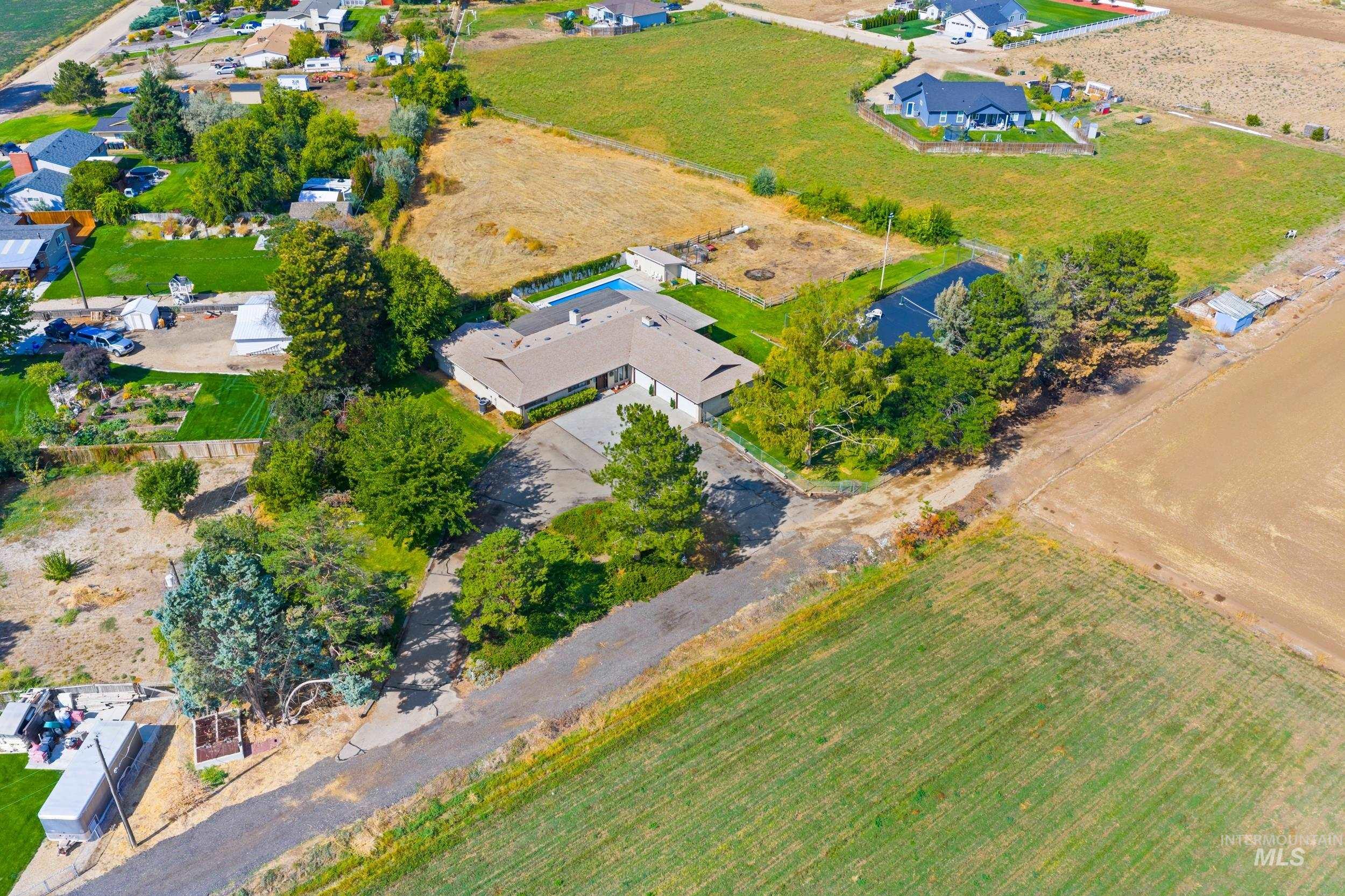 15698 Yoder Ave, Caldwell, Idaho 83607, 7 Bedrooms, 3.5 Bathrooms, Residential For Sale, Price $970,000,MLS 98963685