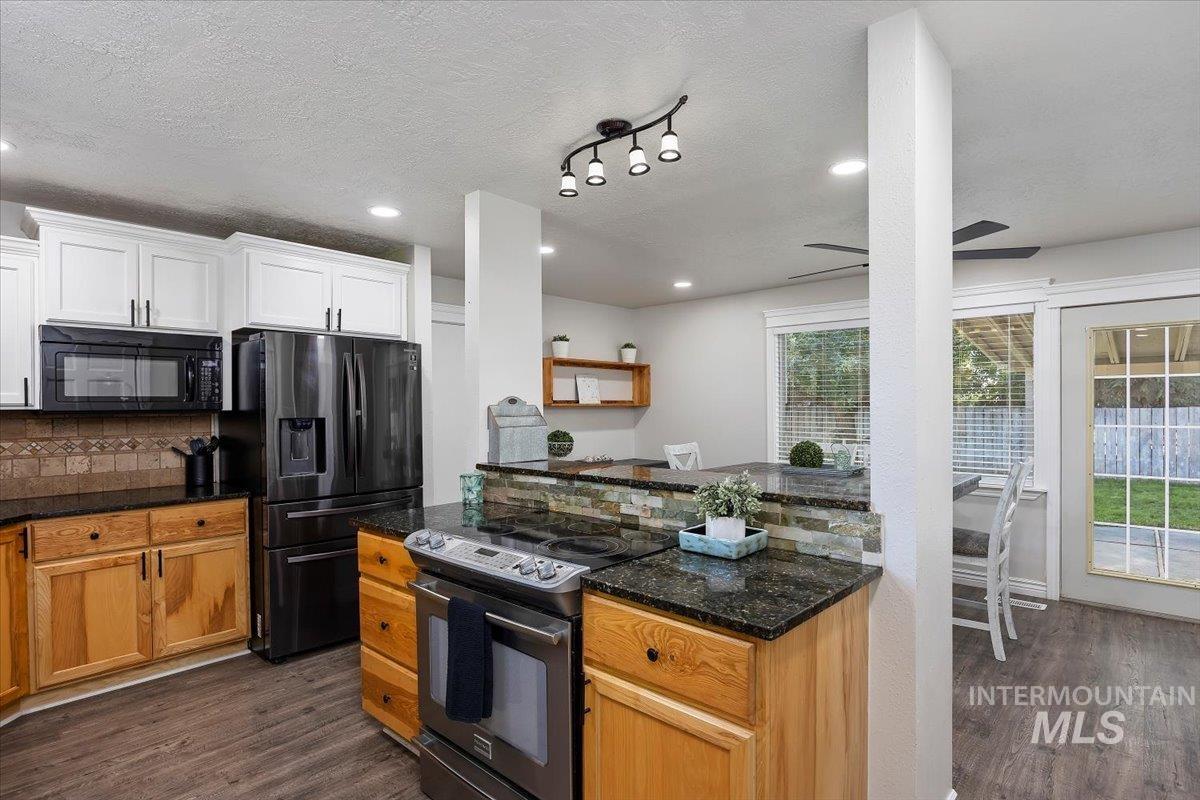 2522 Elizabeth Blvd, Twin Falls, Idaho 83301, 5 Bedrooms, 3 Bathrooms, Residential For Sale, Price $419,900,MLS 98963686