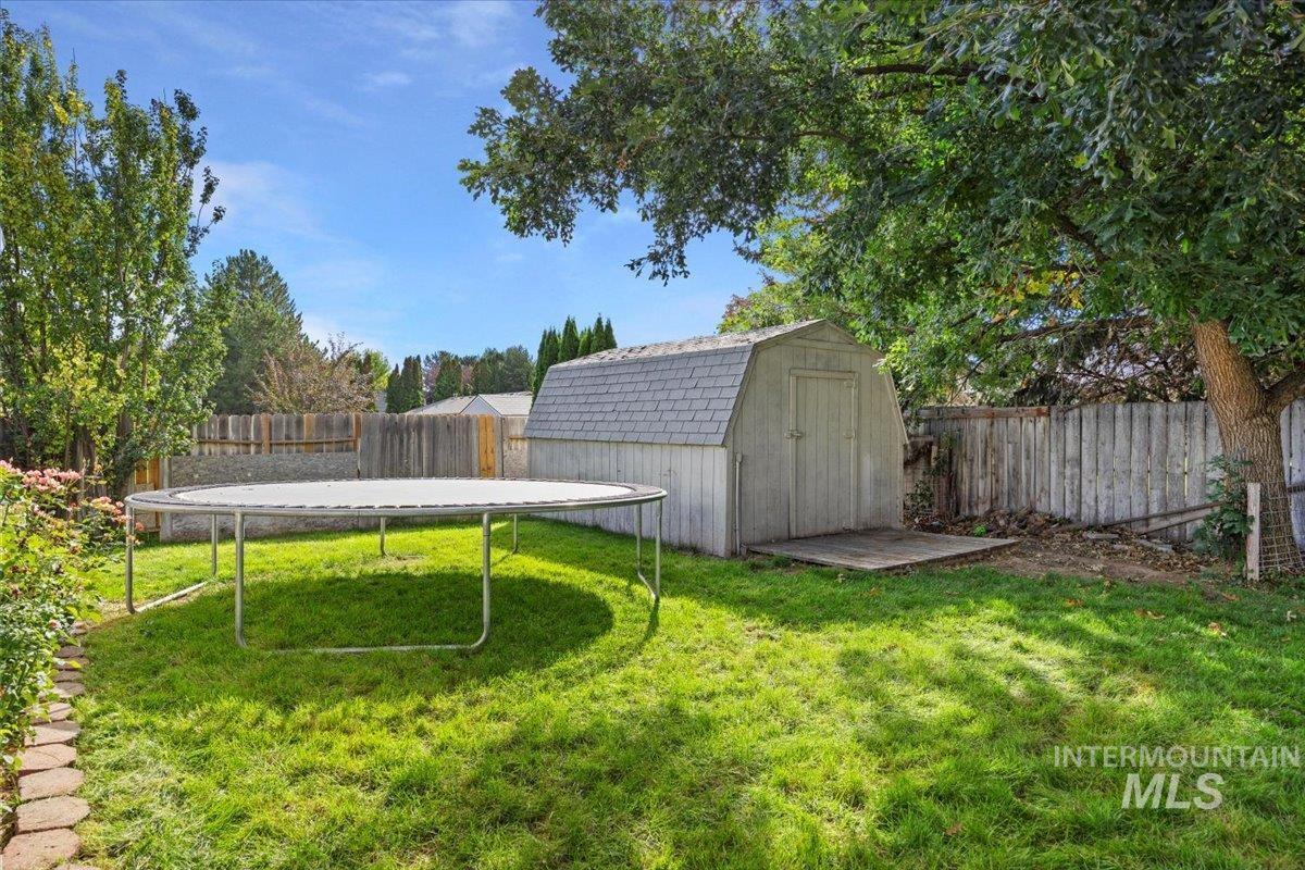 2522 Elizabeth Blvd, Twin Falls, Idaho 83301, 5 Bedrooms, 3 Bathrooms, Residential For Sale, Price $419,900,MLS 98963686