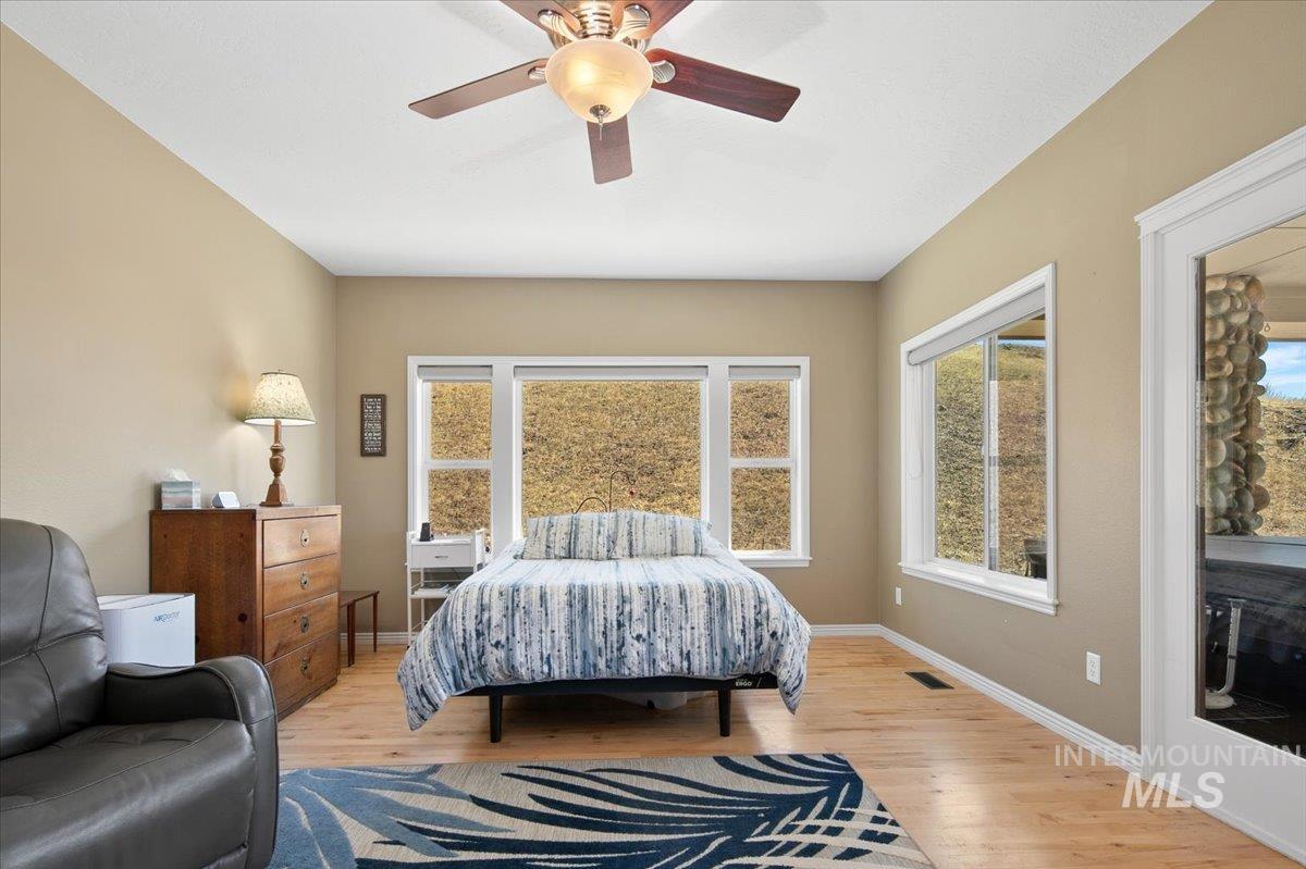 12 Coyote Point, Horseshoe Bend, Idaho 83629, 4 Bedrooms, 2.5 Bathrooms, Residential For Sale, Price $1,490,000,MLS 98963695