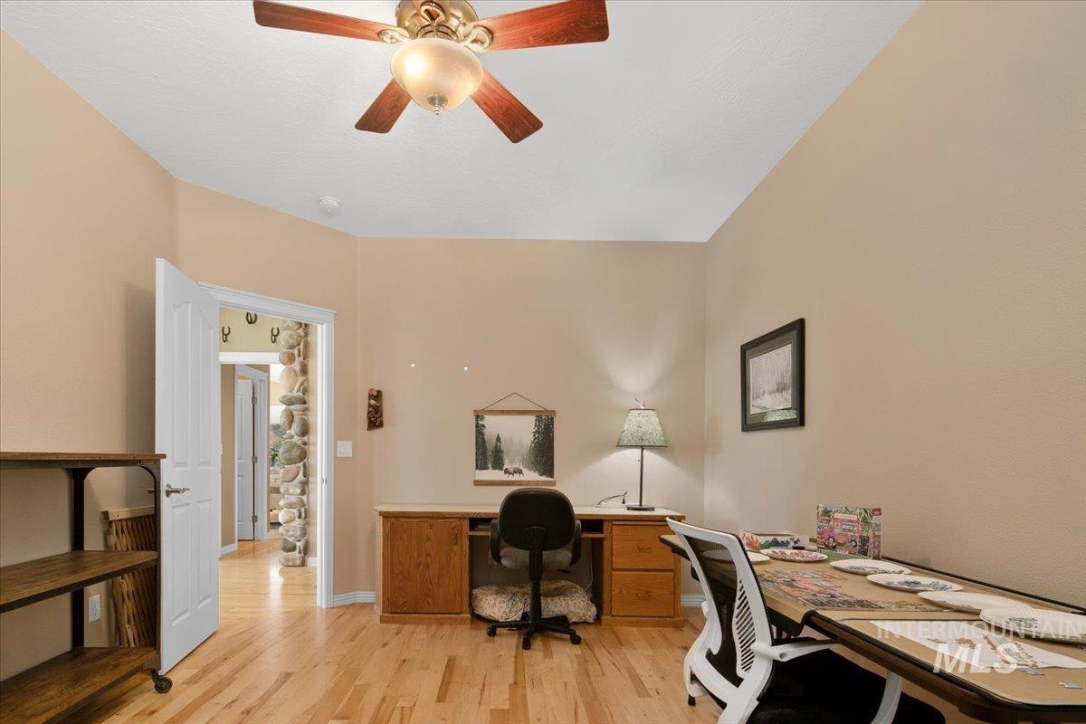 12 Coyote Point, Horseshoe Bend, Idaho 83629, 4 Bedrooms, 2.5 Bathrooms, Residential For Sale, Price $1,490,000,MLS 98963695