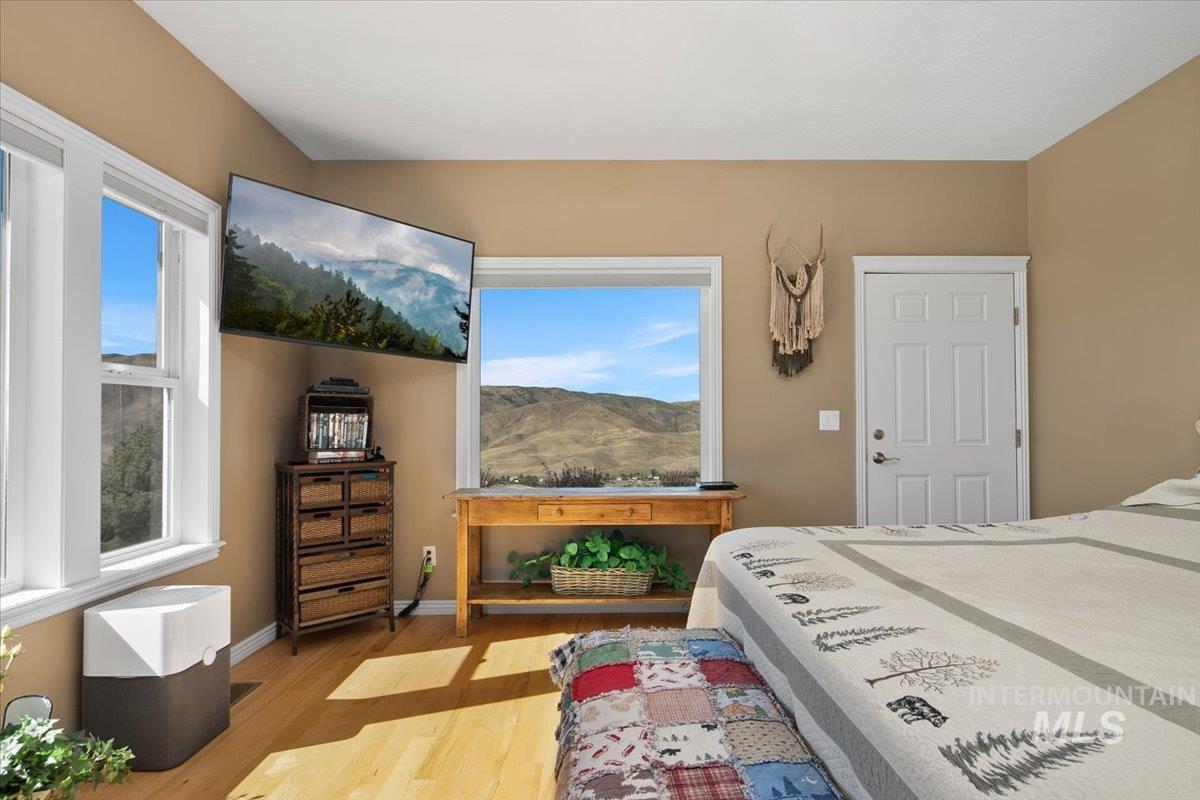 12 Coyote Point, Horseshoe Bend, Idaho 83629, 4 Bedrooms, 2.5 Bathrooms, Residential For Sale, Price $1,490,000,MLS 98963695