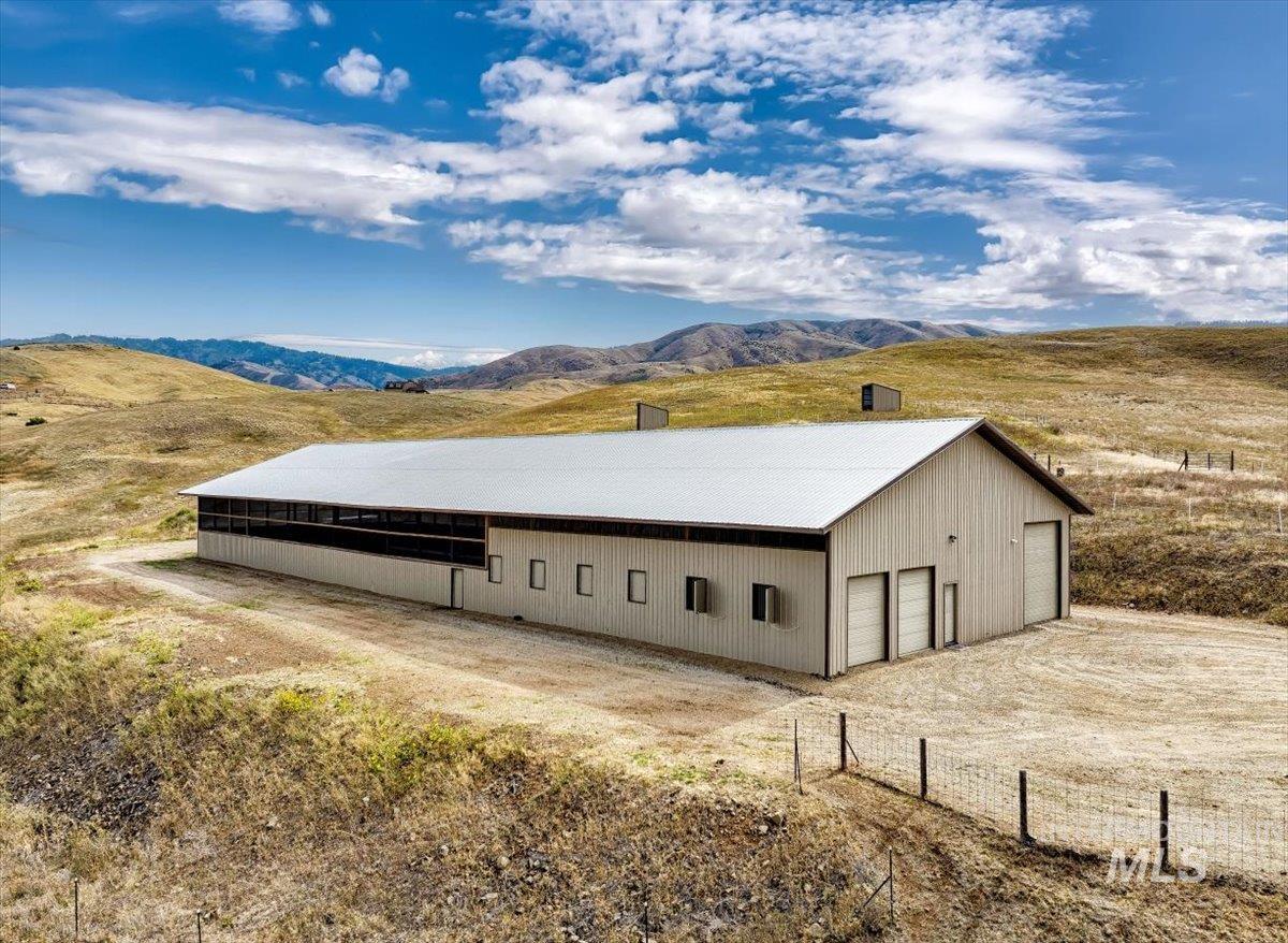 12 Coyote Point, Horseshoe Bend, Idaho 83629, 4 Bedrooms, 2.5 Bathrooms, Residential For Sale, Price $1,490,000,MLS 98963695
